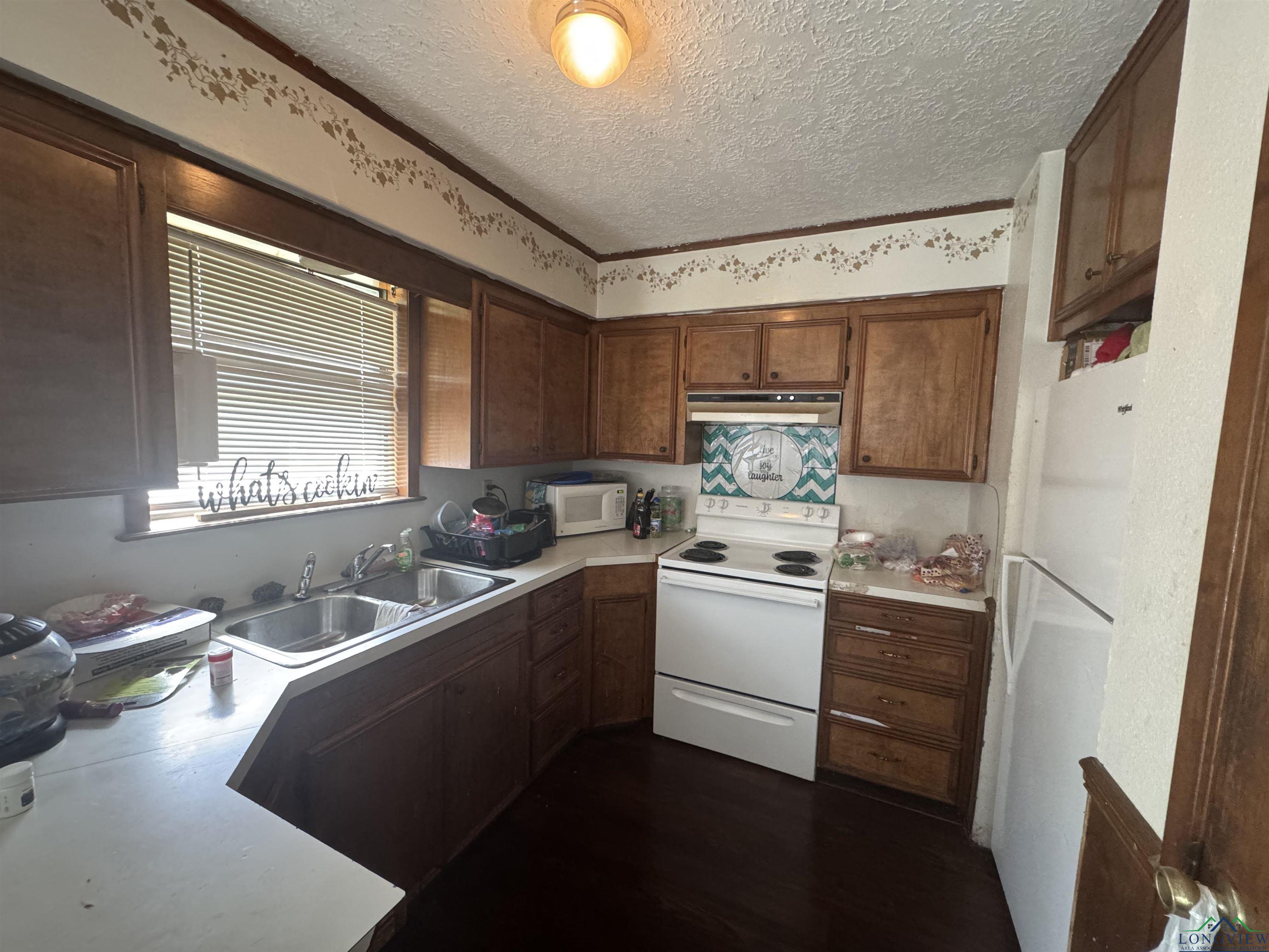 105 Jenkins St, Henderson, Texas image 9