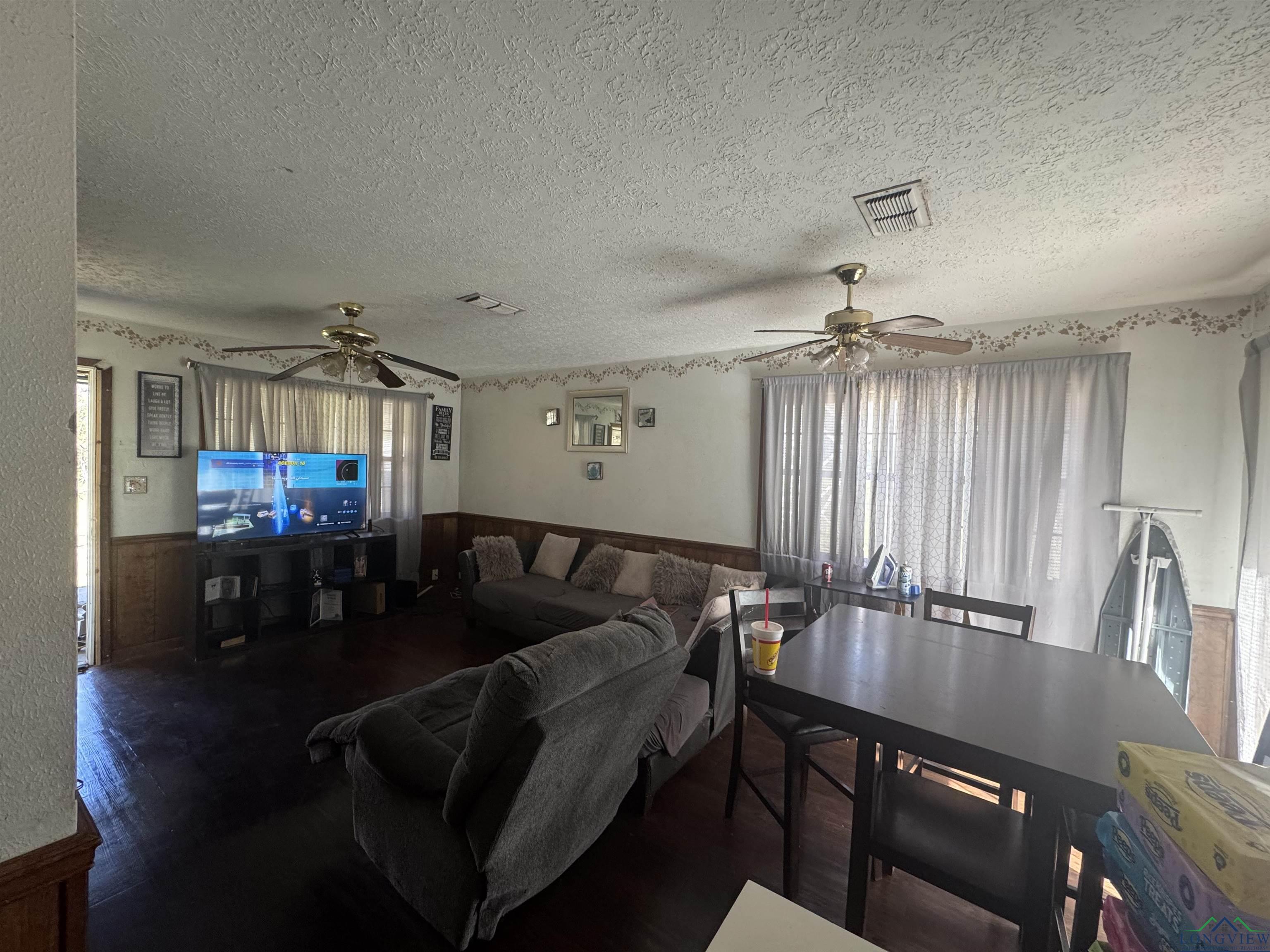 105 Jenkins St, Henderson, Texas image 4