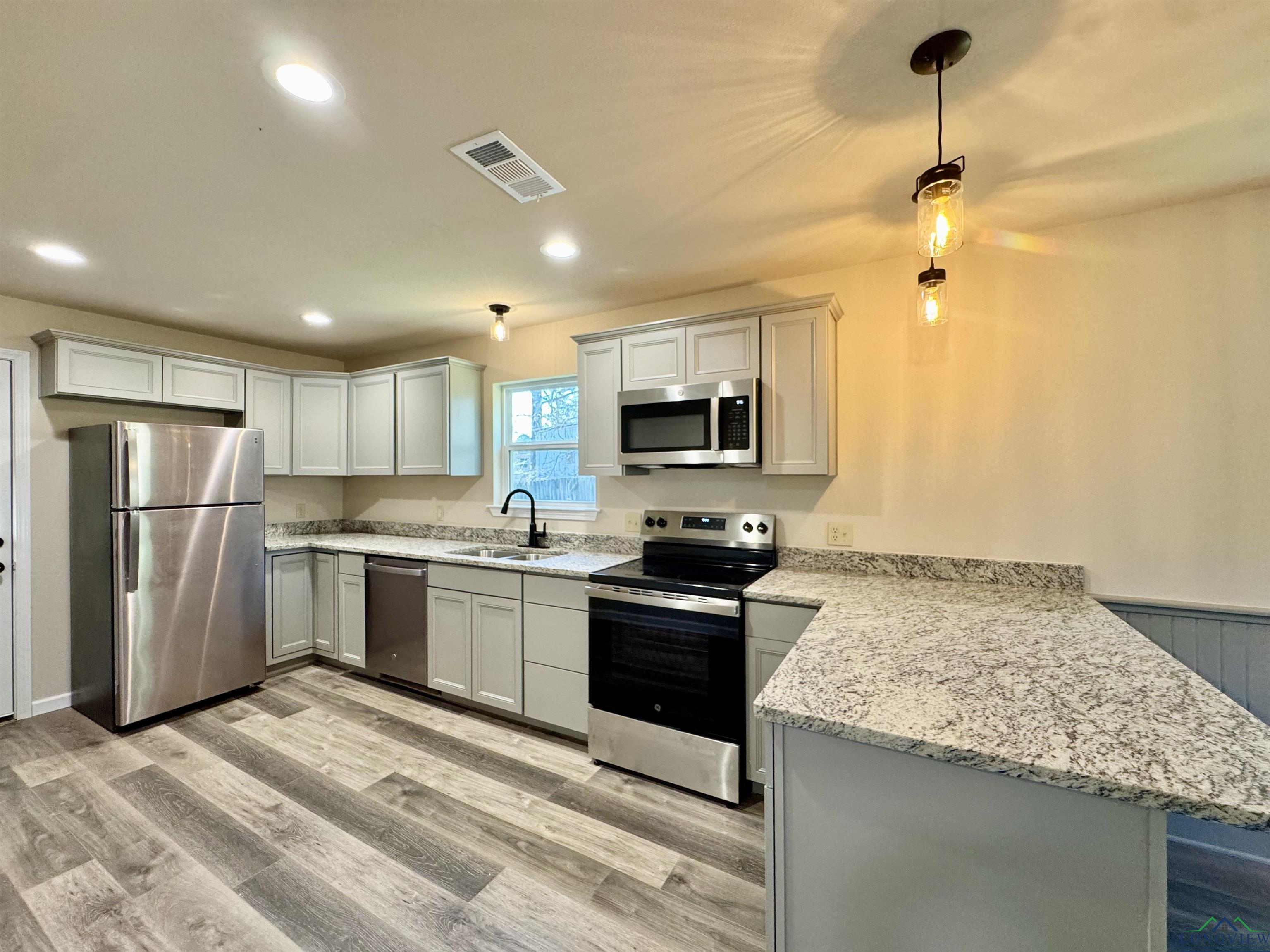 103 W Nandina St, Ore City, New Mexico image 9