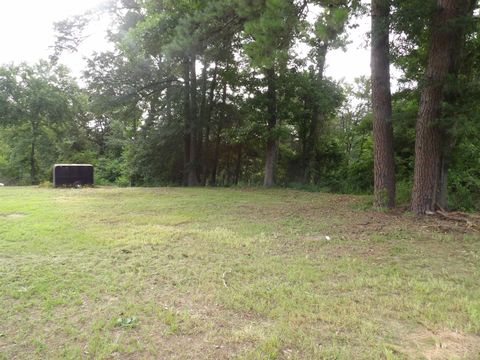 Vacant Land For Sale - 3072 N Point Pleasant Rd<br/> Gladewater, TX 75647