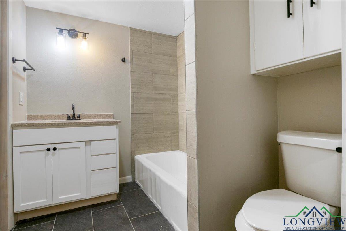 1012 Premier Rd, Longview, Texas image 10