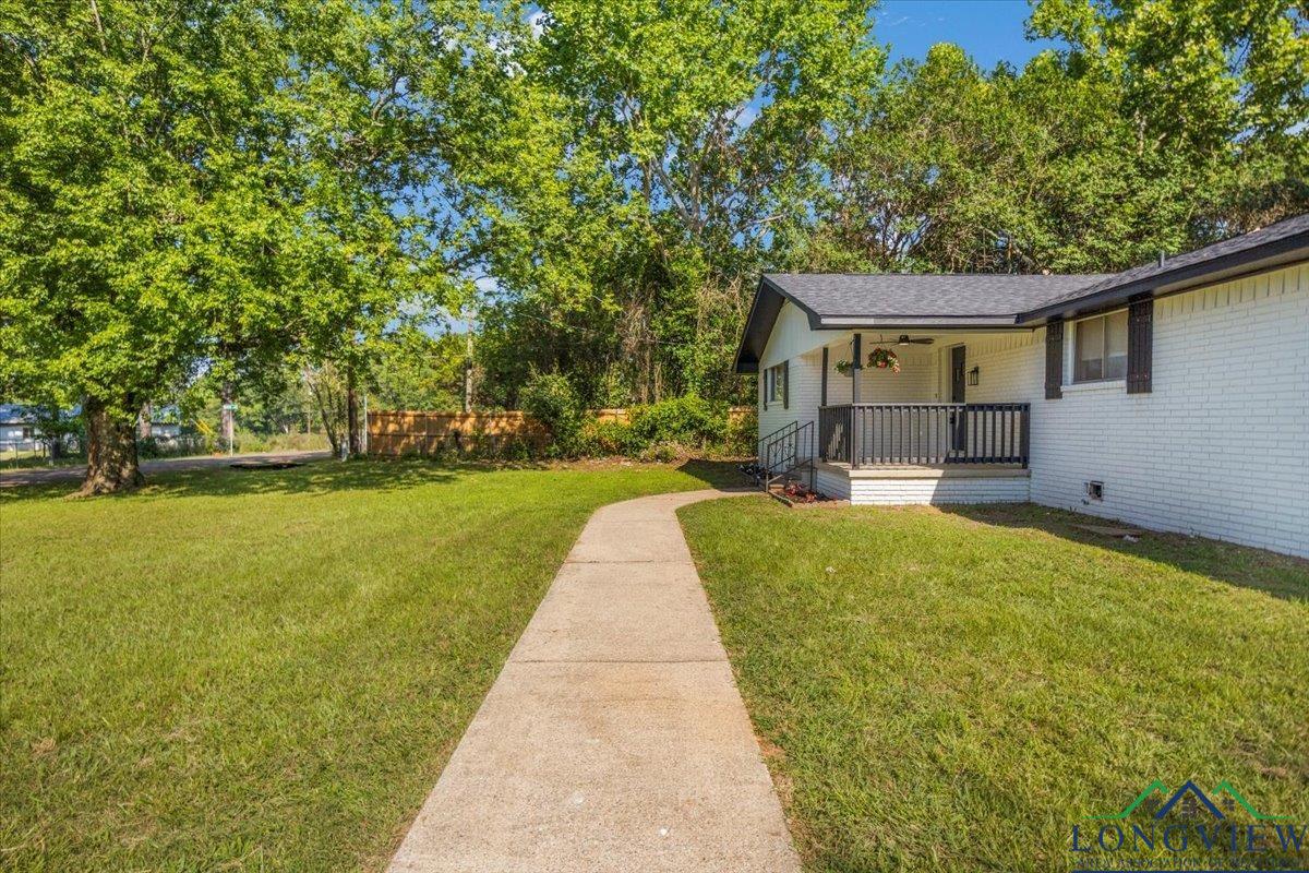 1012 Premier Rd, Longview, Texas image 3