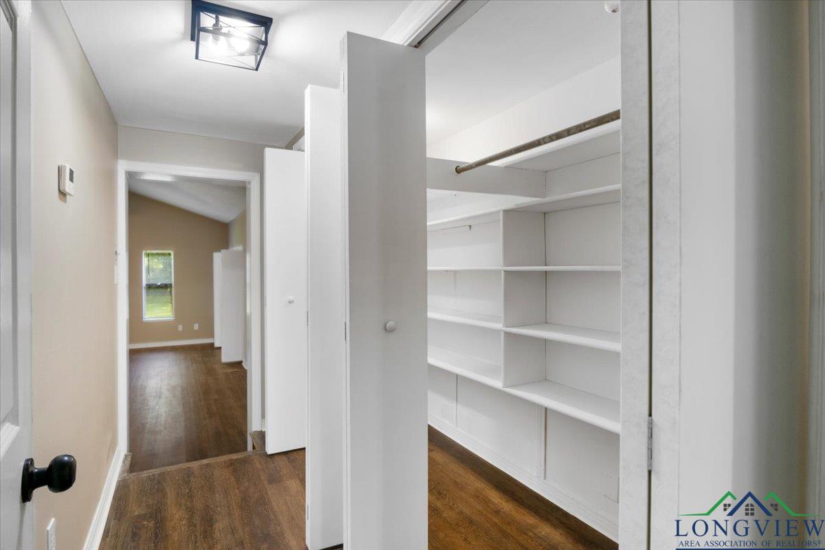 1012 Premier Rd, Longview, Texas image 13
