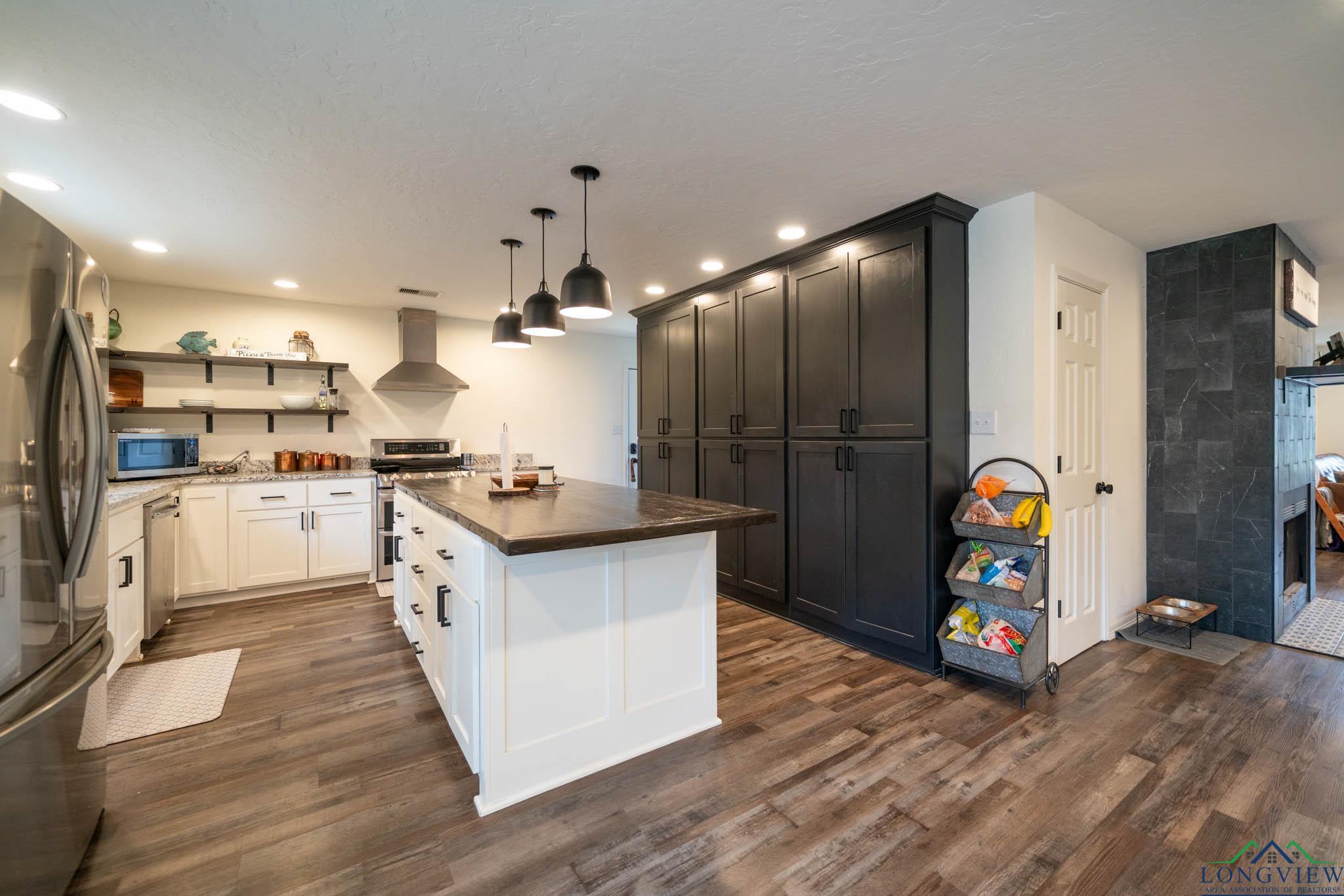 3381 N Nooonday Road, Hallsville, New Mexico image 13