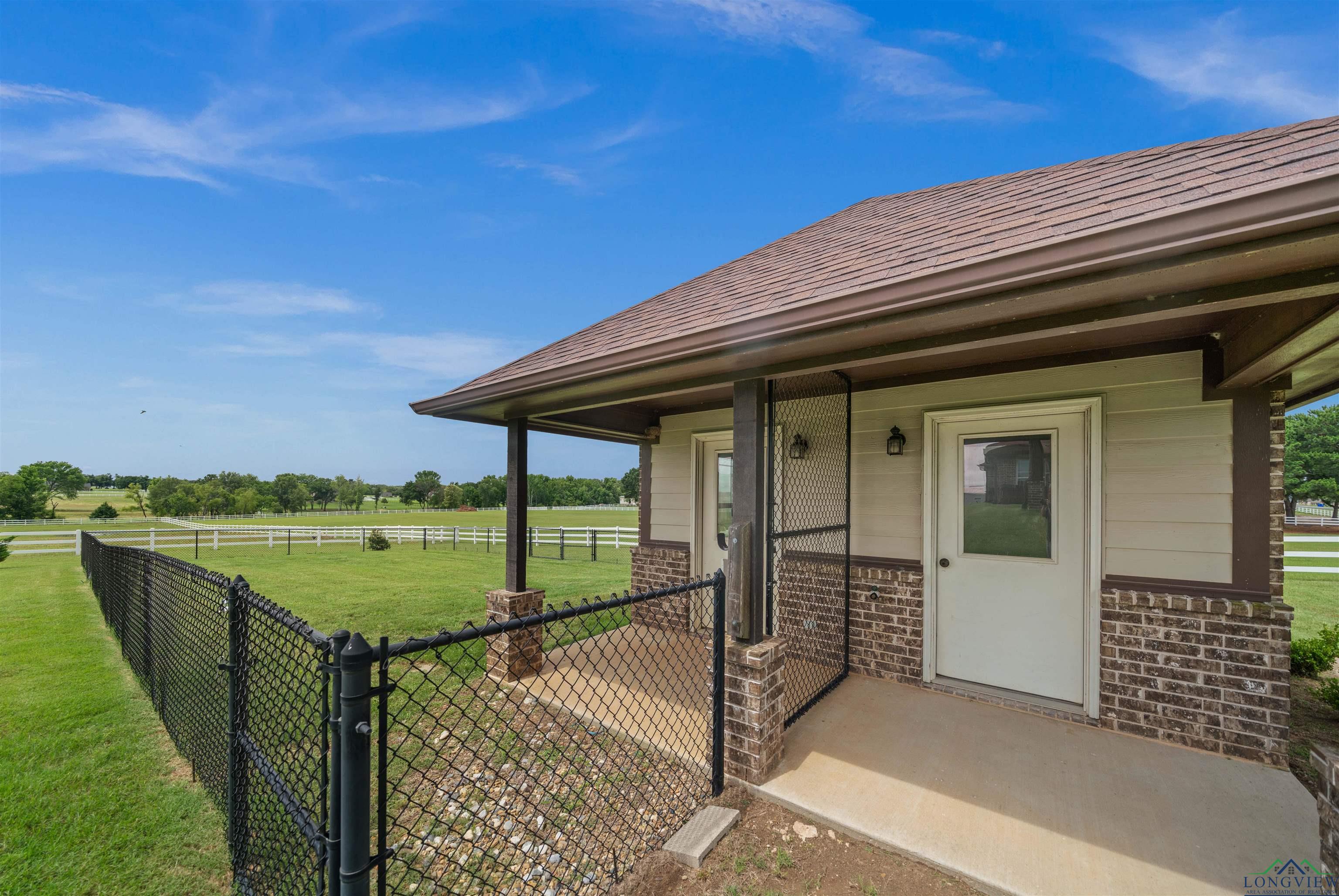 23151 Champion Dr, Lindale, Texas image 11