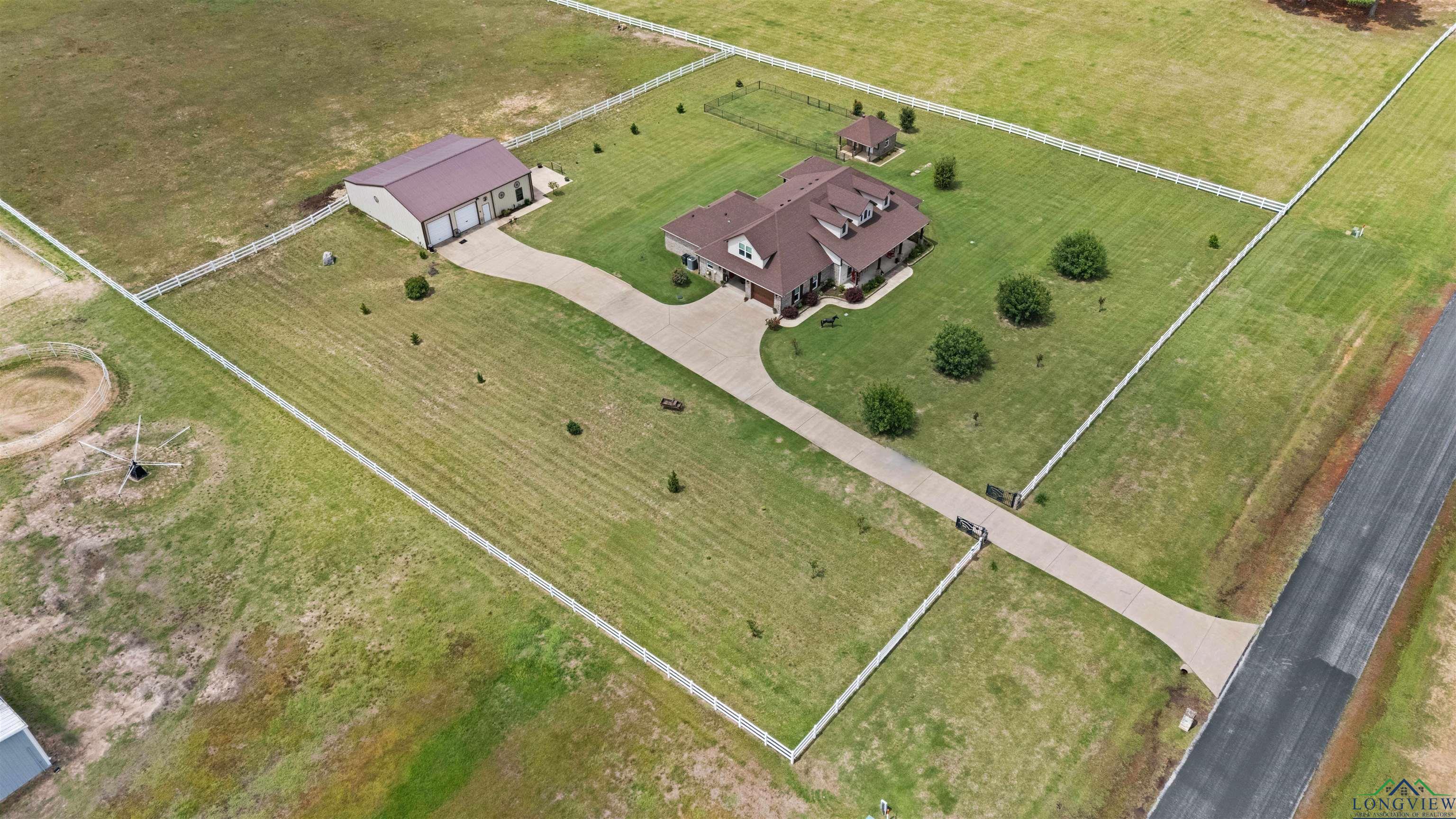 23151 Champion Dr, Lindale, Texas image 2