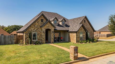 A home in Hallsville