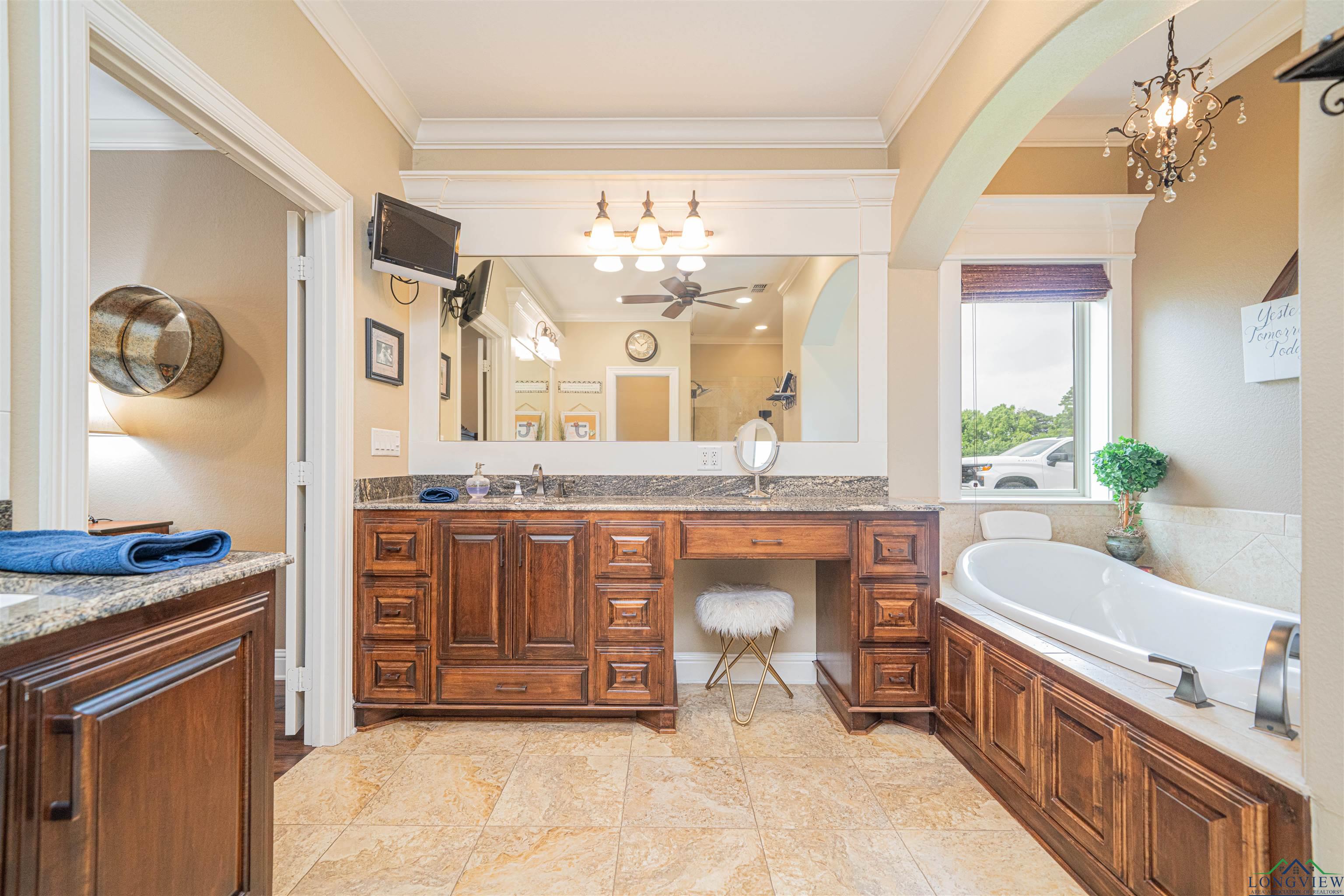 728 Sunnybrook Dr, Longview, Texas image 23