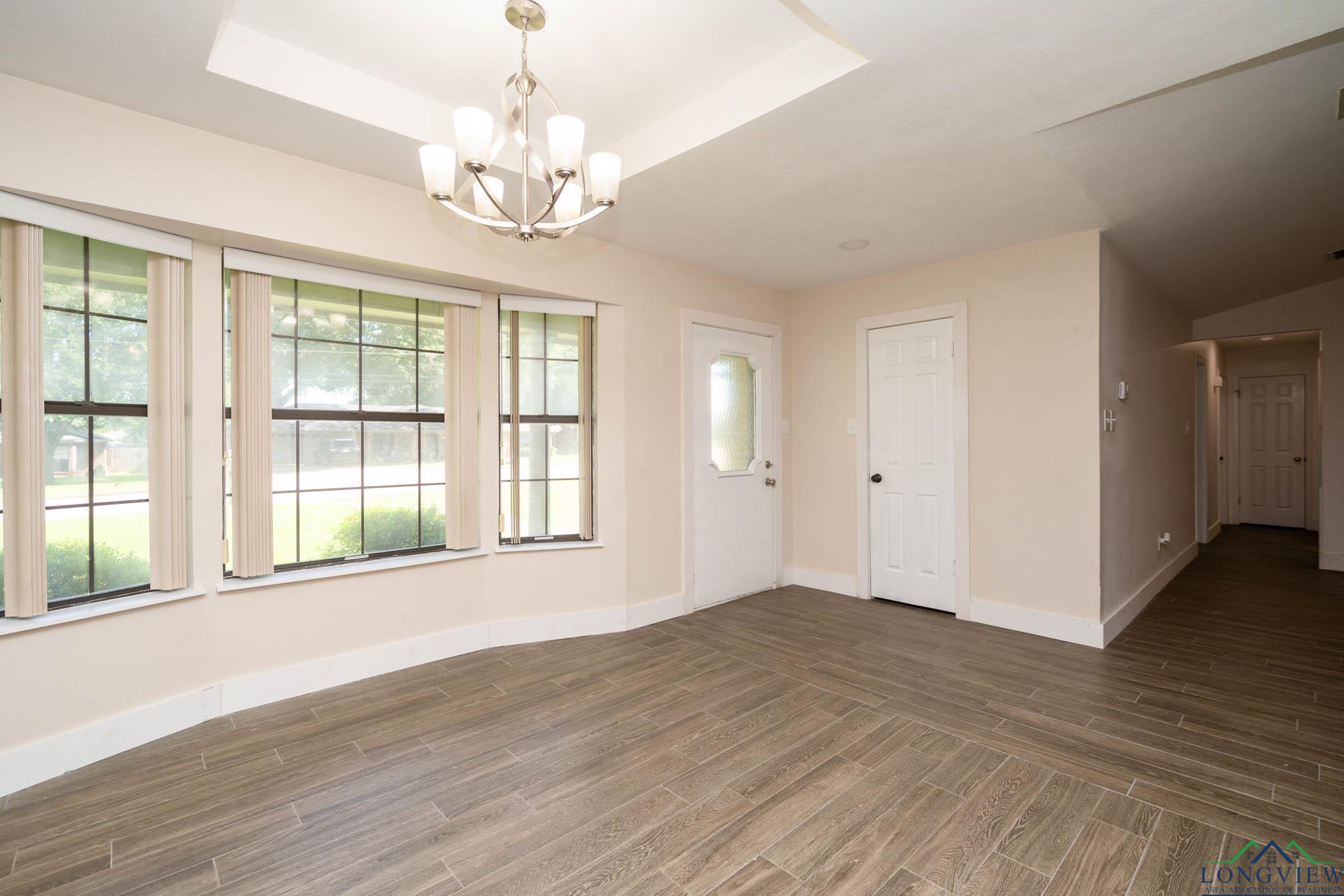 1800 N Shenandoah Court, Longview, Texas image 7