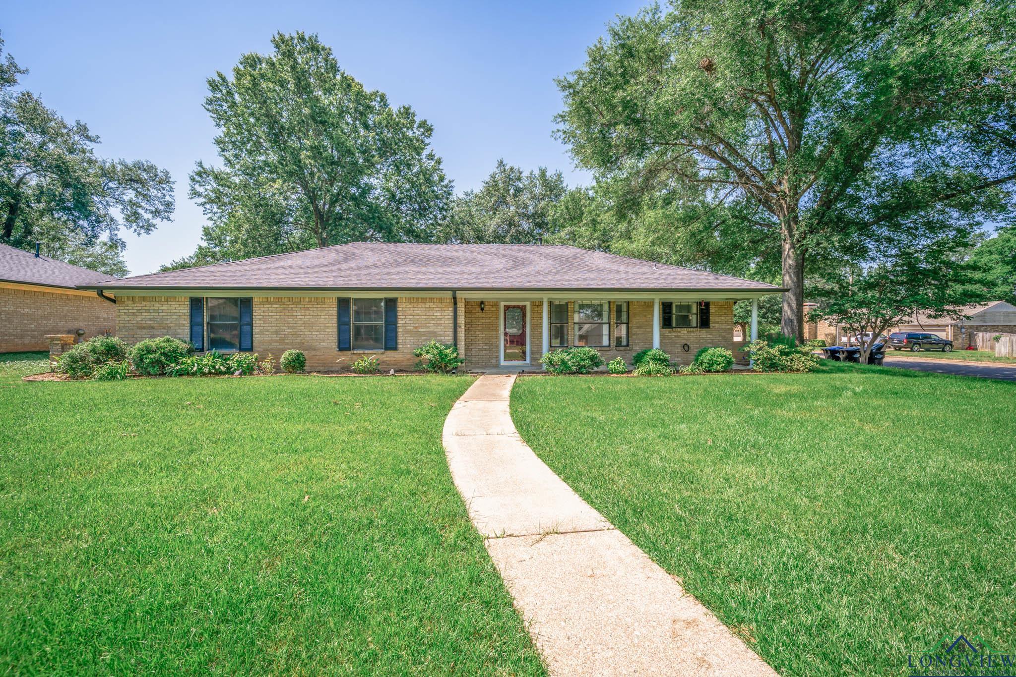 1800 N Shenandoah Court, Longview, Texas image 1