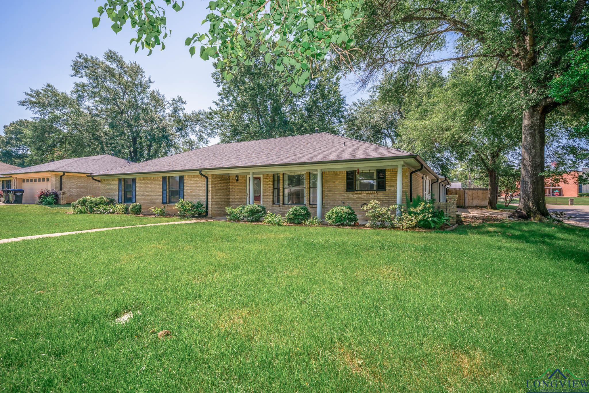 1800 N Shenandoah Court, Longview, Texas image 4