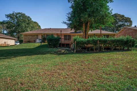 A home in Longview