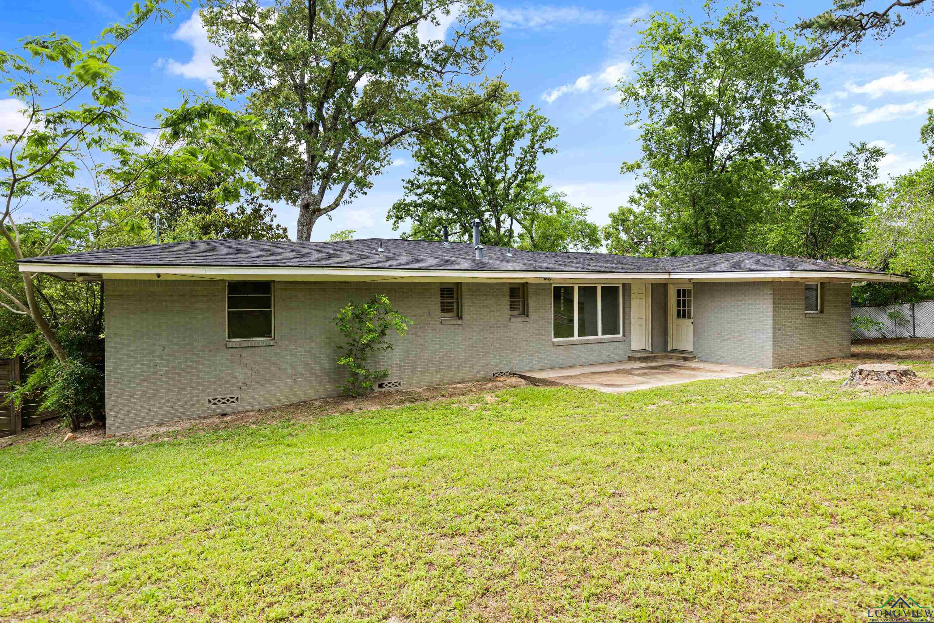 104 Country Club Drive, Longview, Texas image 38