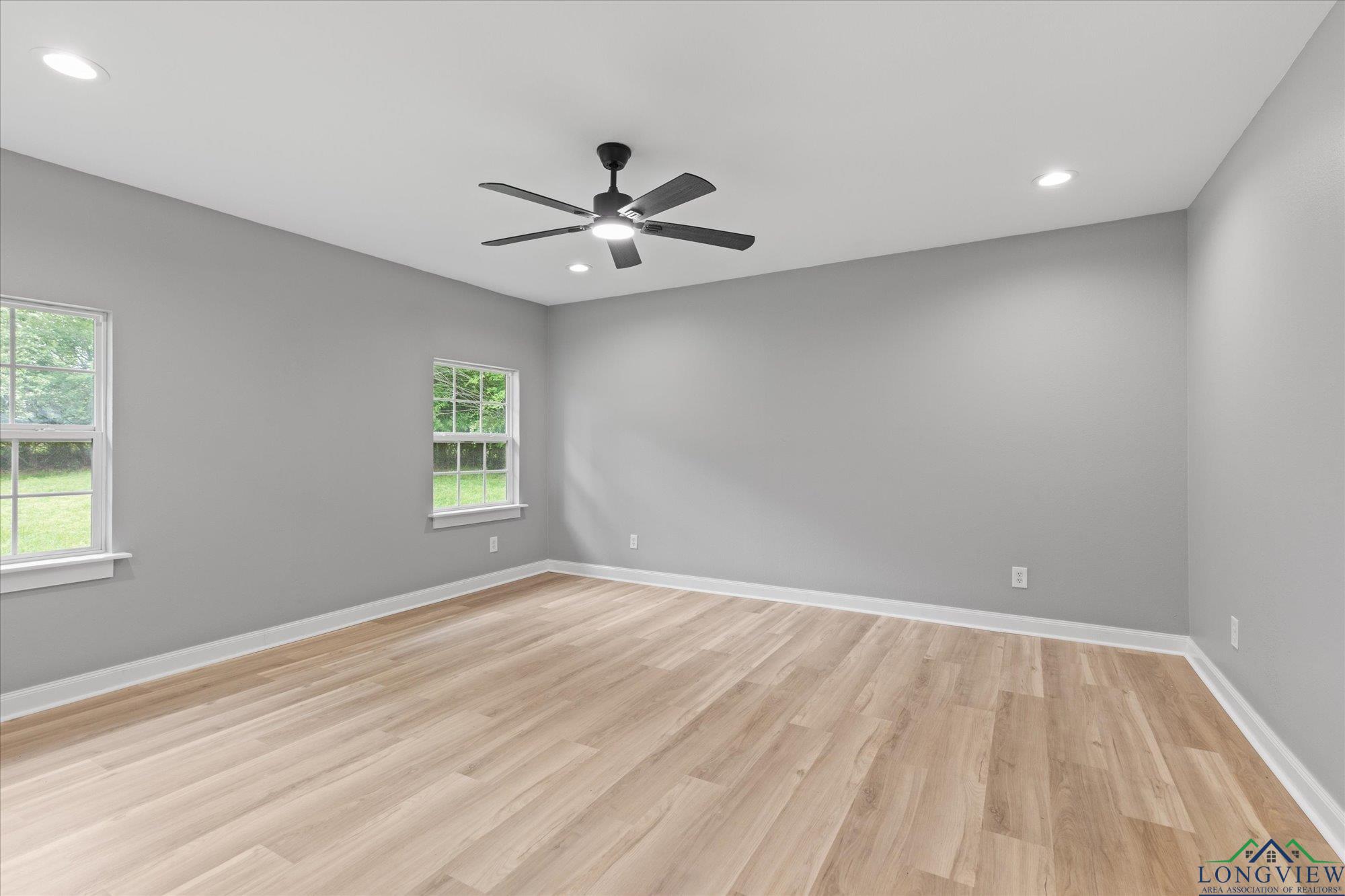 102 E Cedar St, Hallsville, Ohio image 14