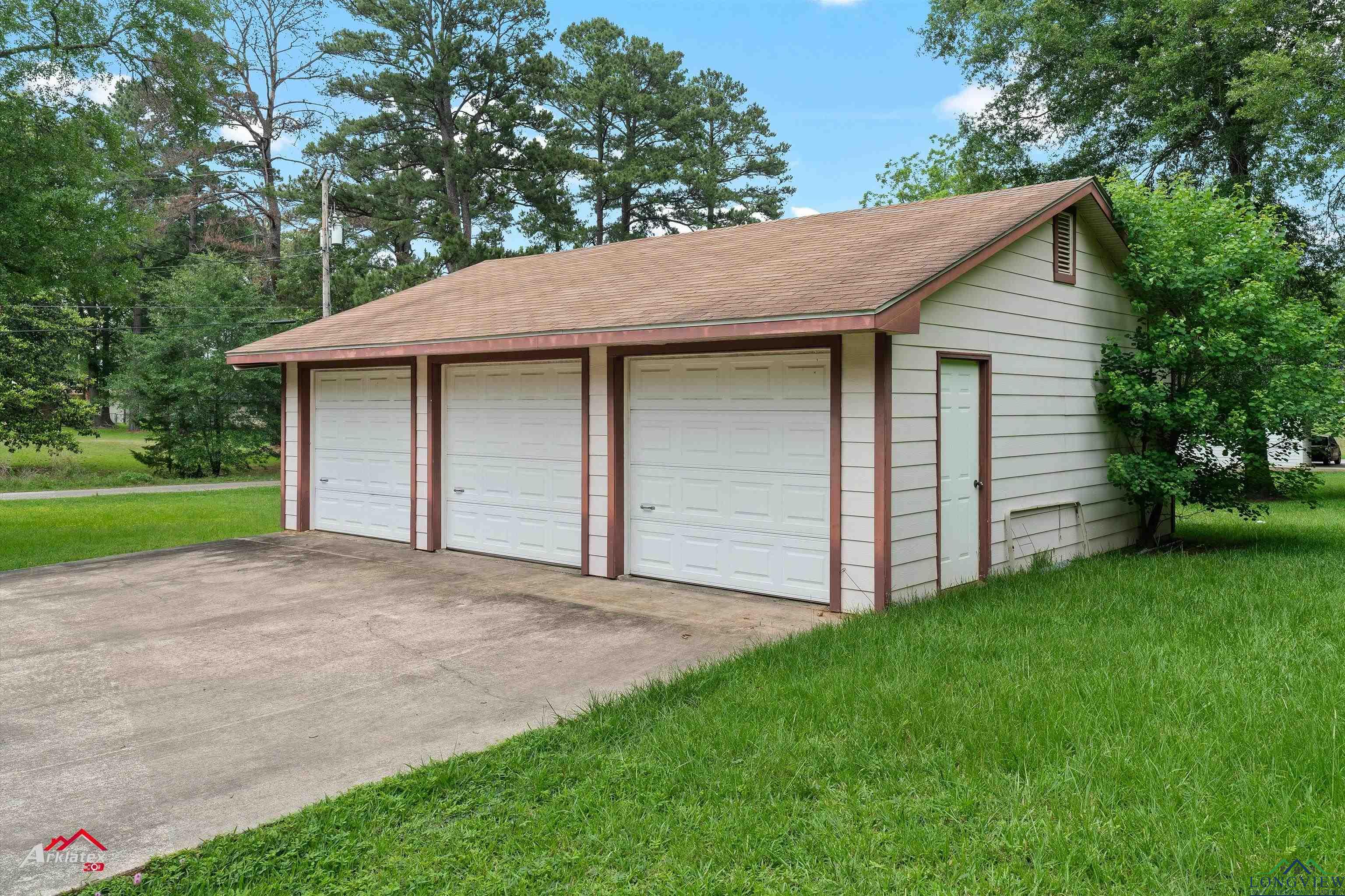 1320 Pinehill Drive, Jefferson, Texas image 34
