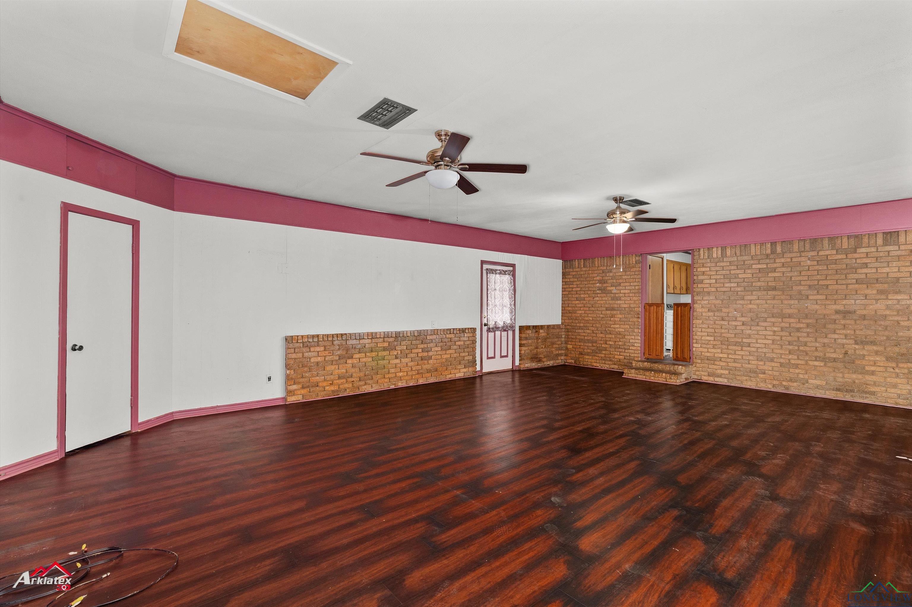 1320 Pinehill Drive, Jefferson, Texas image 18
