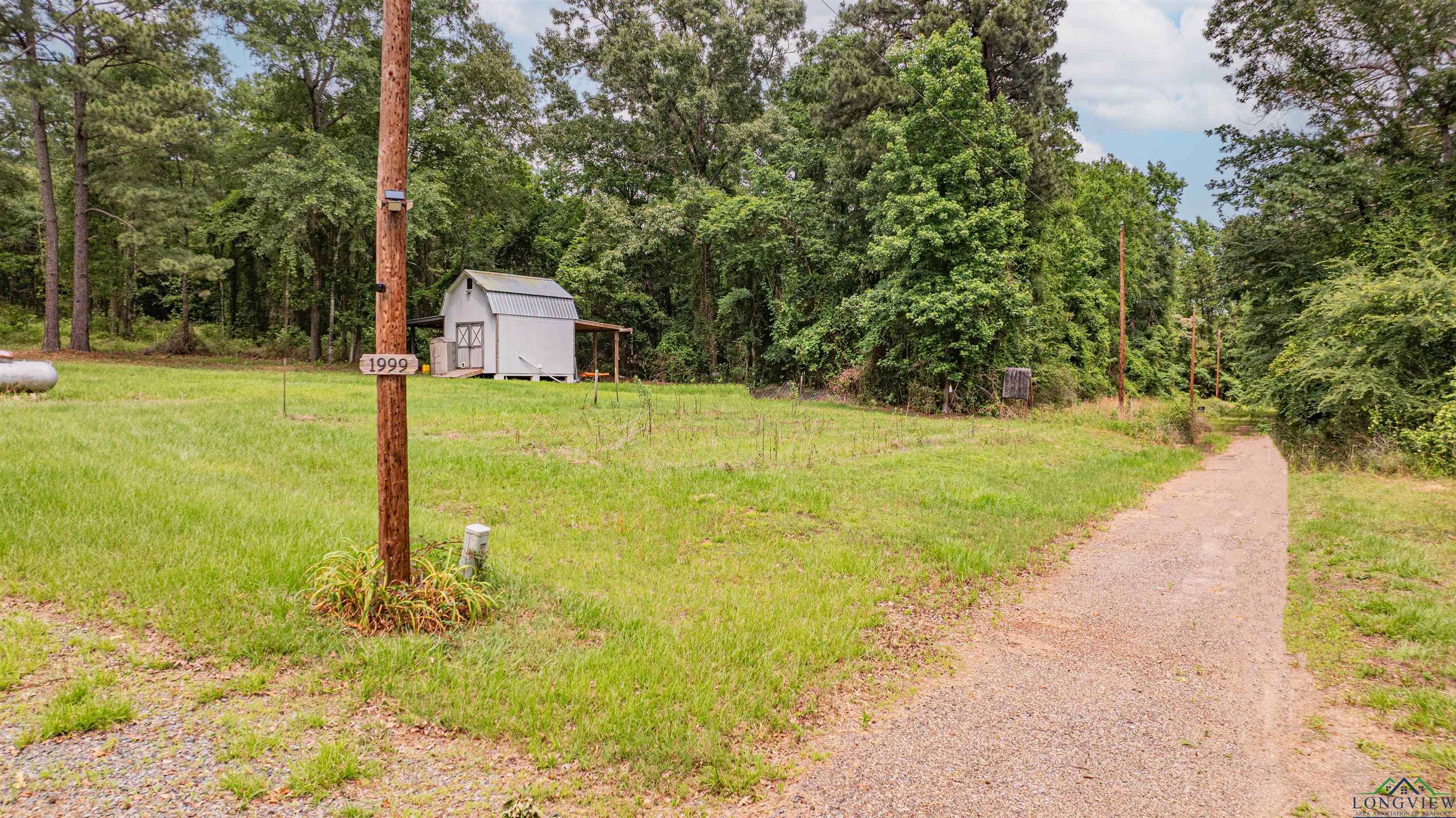 1999 Grainger Drive, Lone Star, Texas image 9