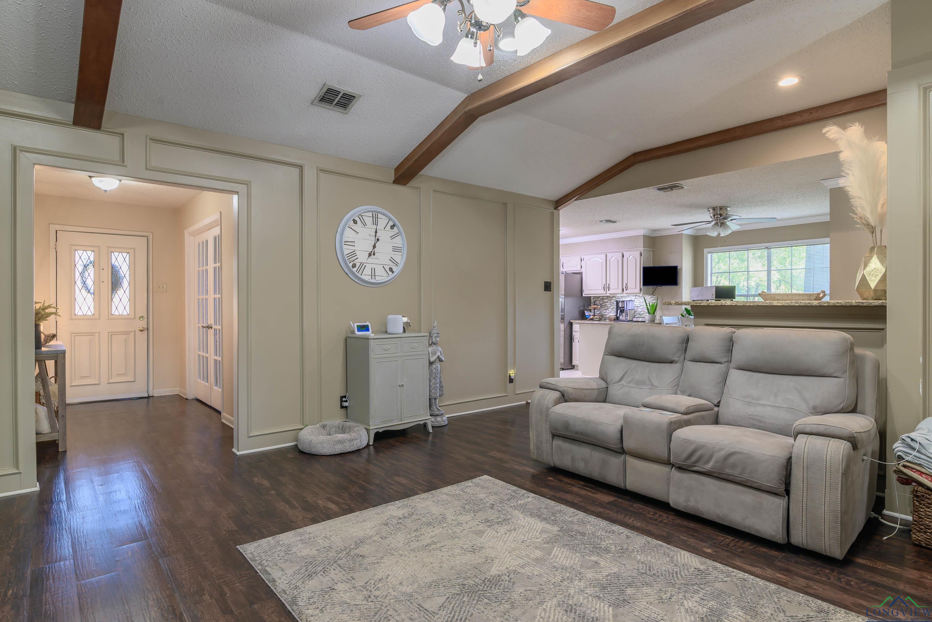 1317 Tiffany Ln, Longview, Texas image 3