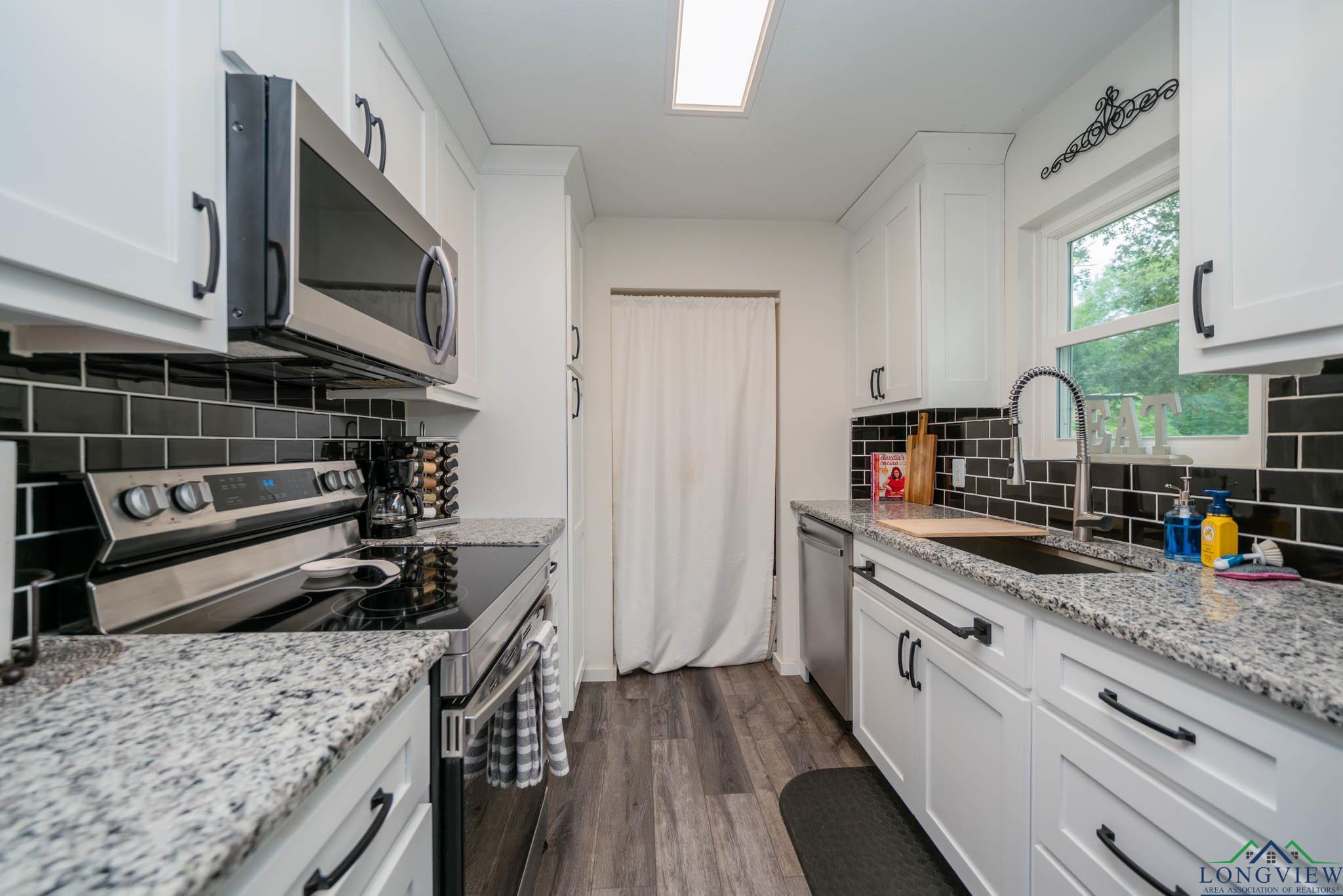 3089 Cr 121d, Overton, Texas image 17
