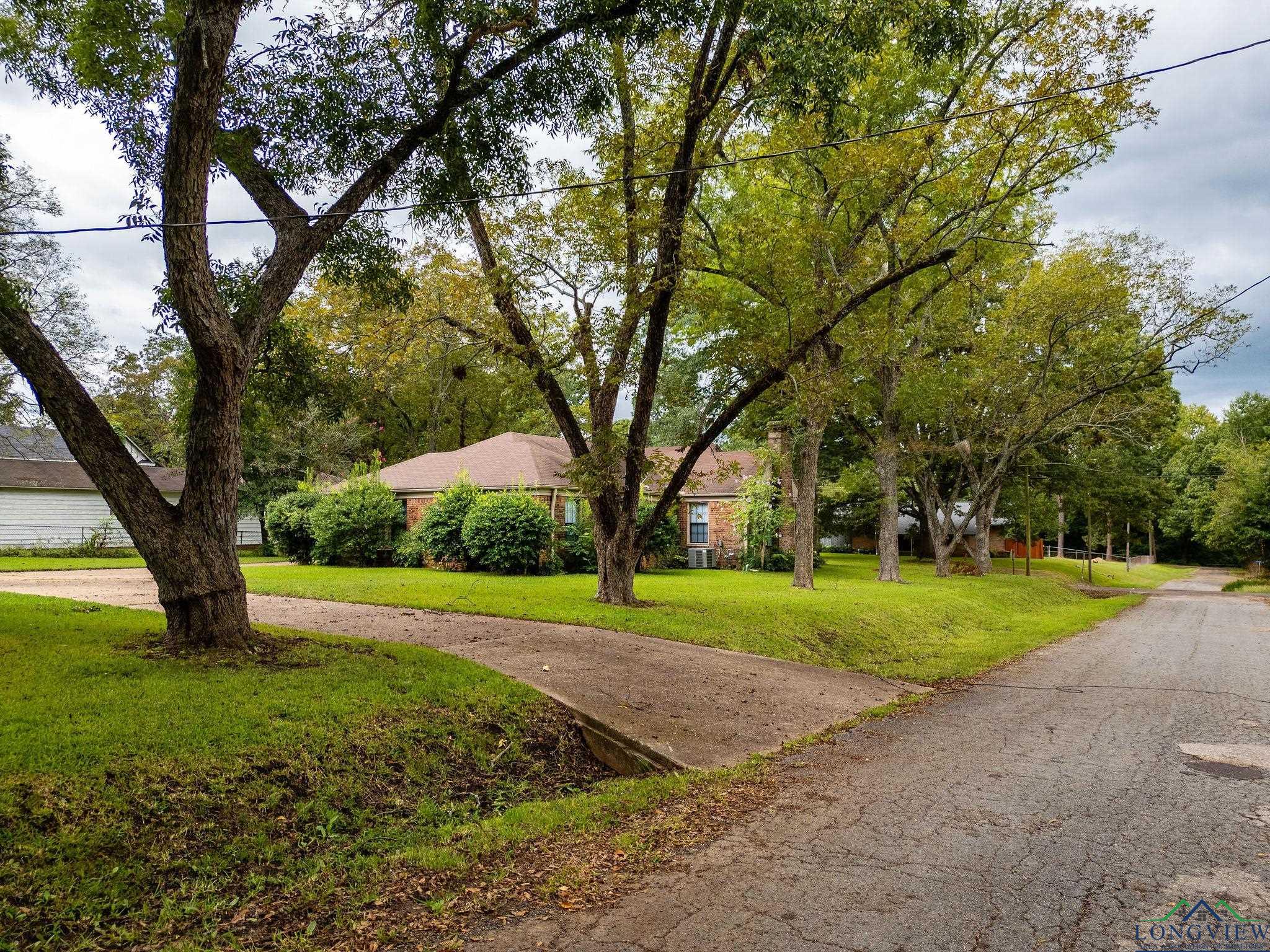 306 Pace Ave, Naples, Texas image 30