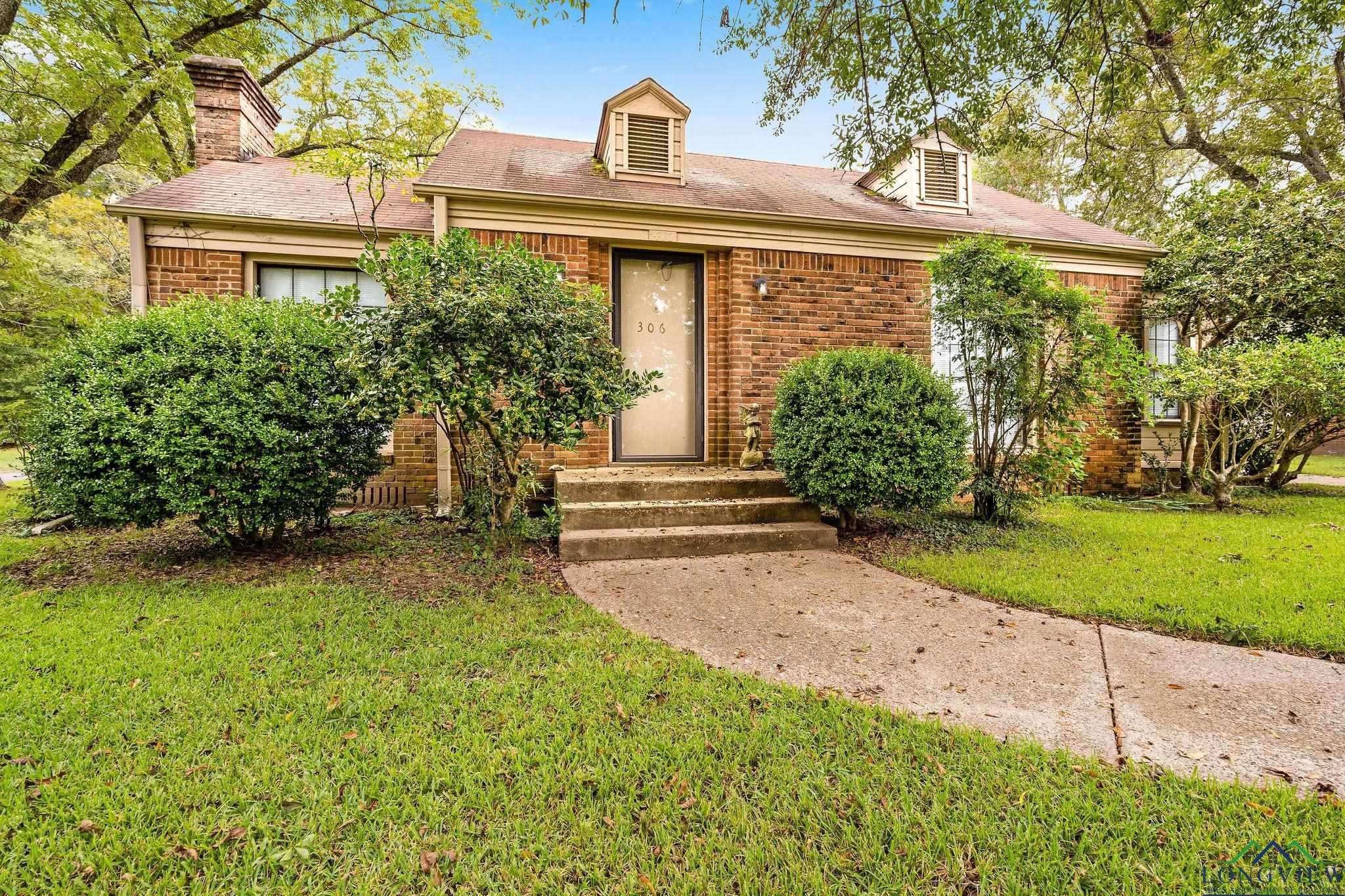 306 Pace Ave, Naples, Texas image 8