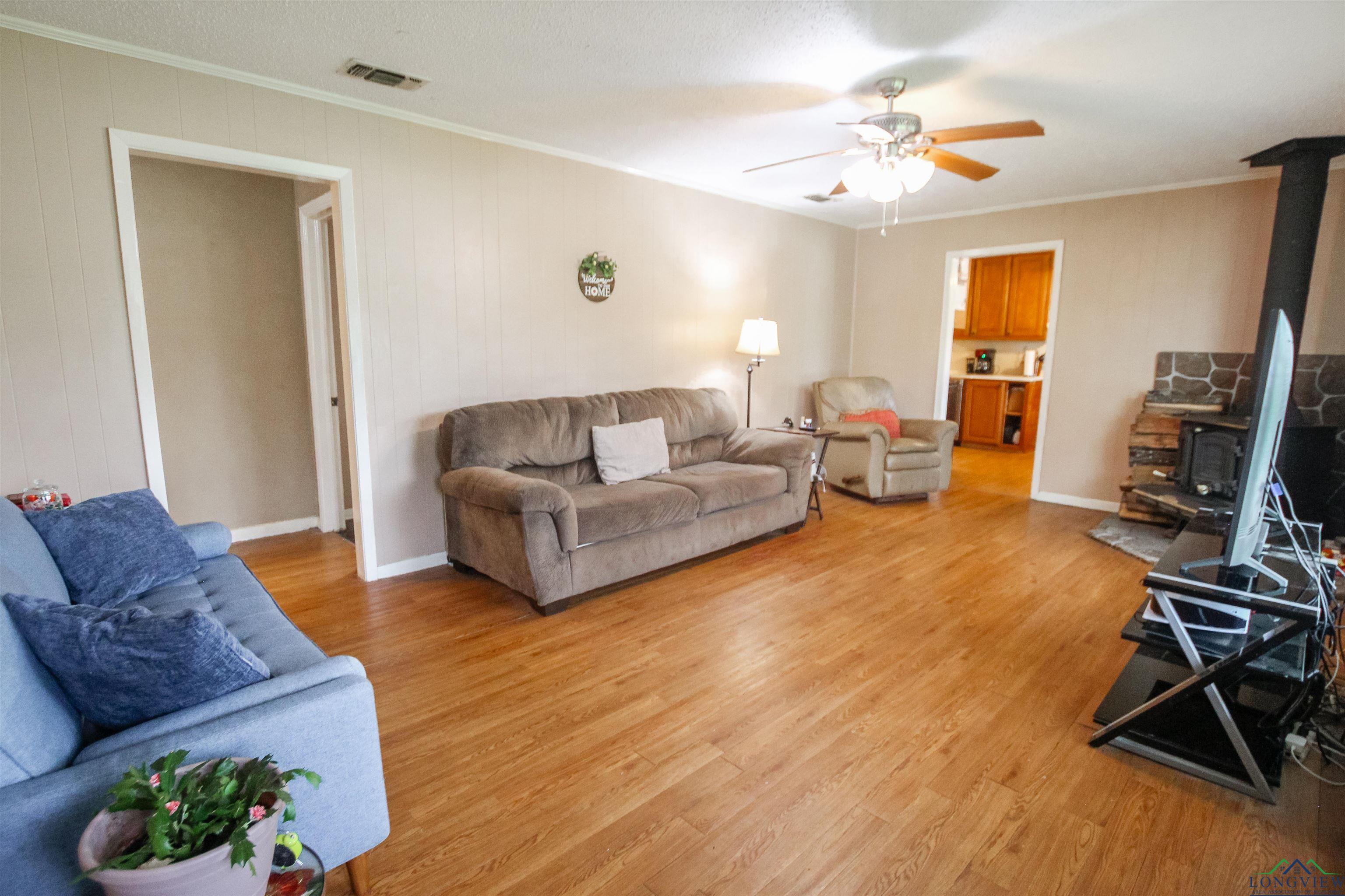 2118 E Main St, Henderson, Texas image 3