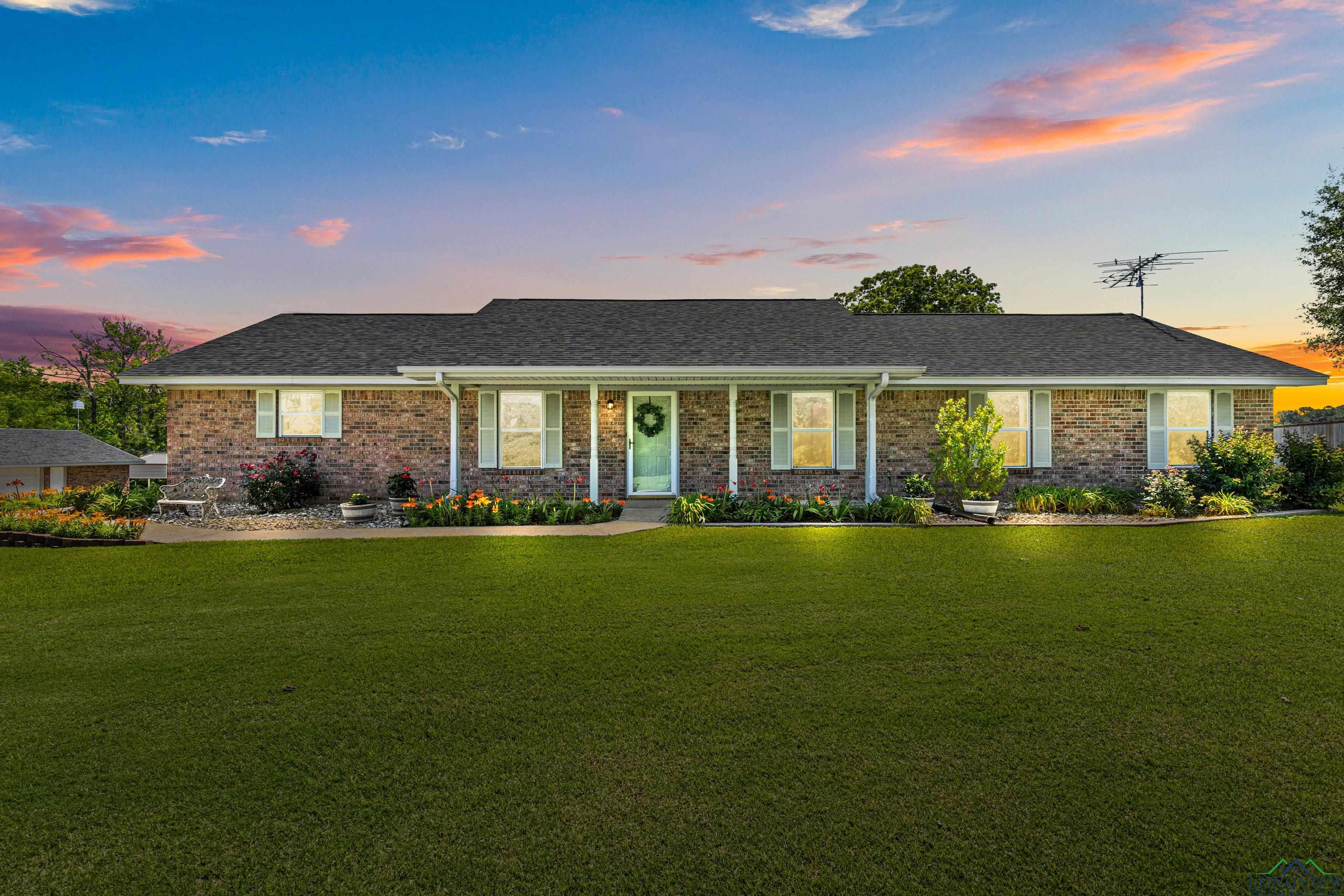 810 Stan Summers Road, Hallsville, Texas image 1