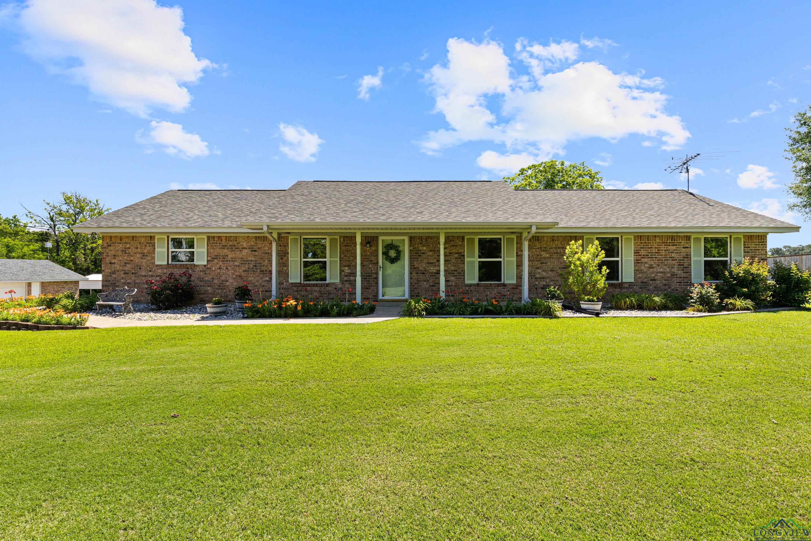 810 Stan Summers Road, Hallsville, Texas image 2