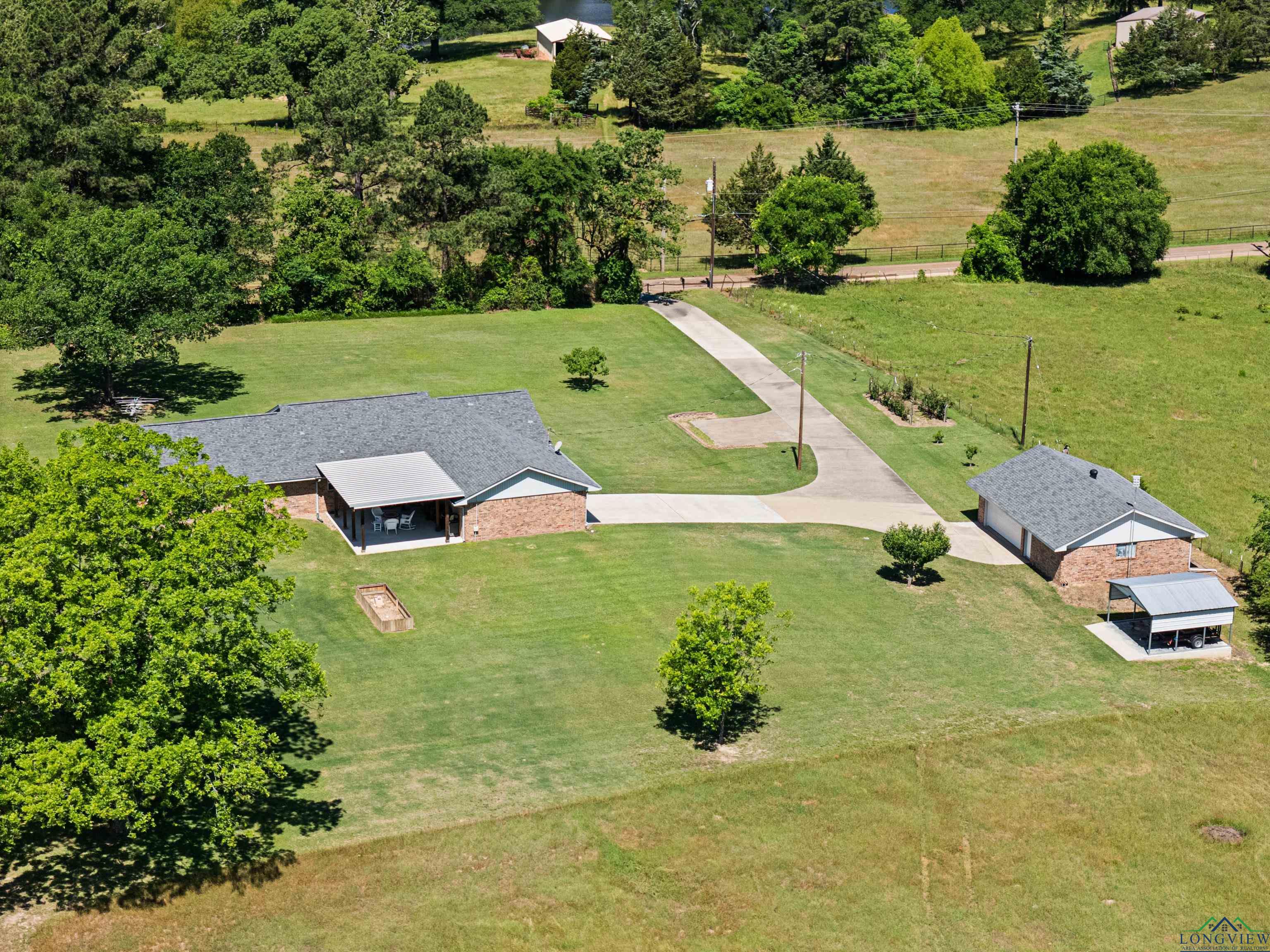 810 Stan Summers Road, Hallsville, Texas image 35