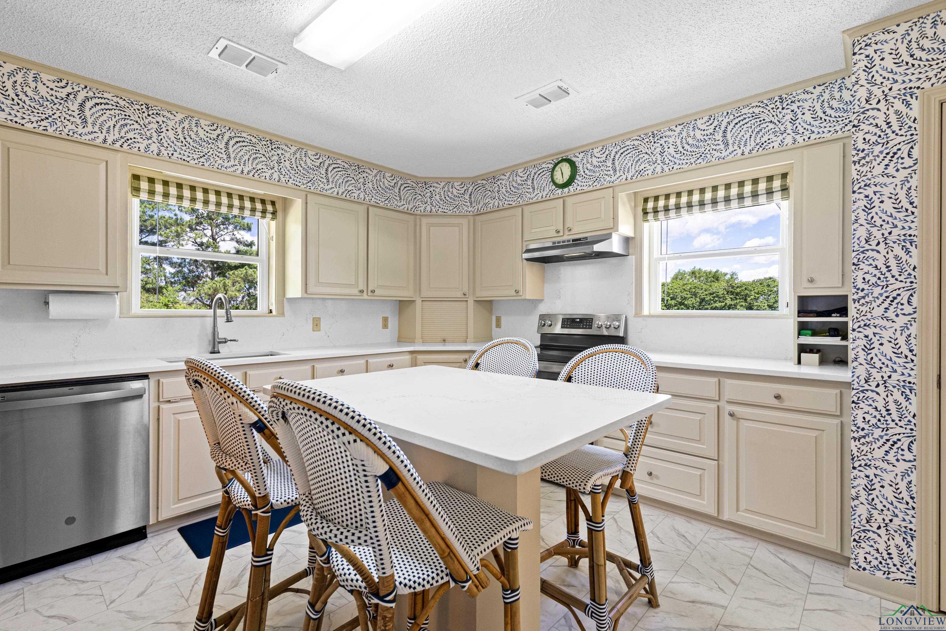 810 Stan Summers Road, Hallsville, Texas image 14