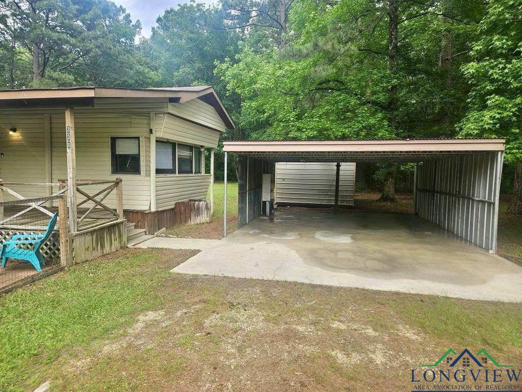 338 Peppermint Ln, Waskom, Texas image 4