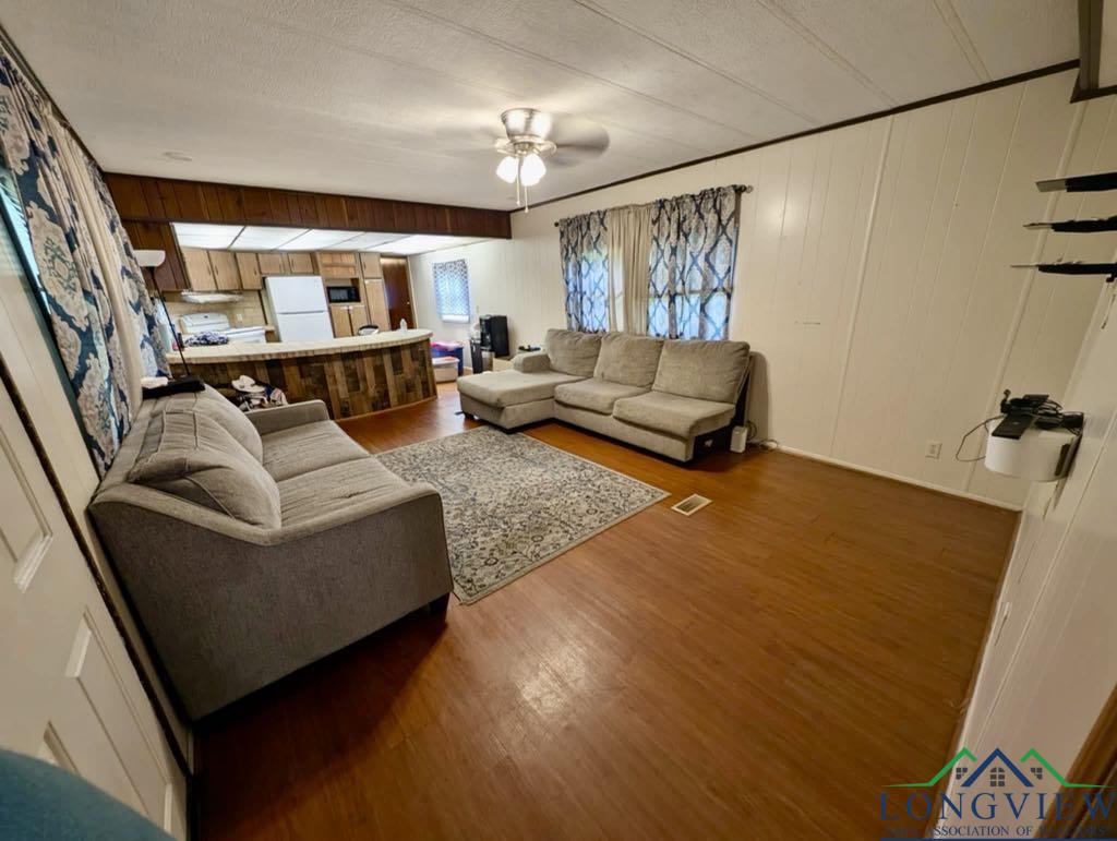 338 Peppermint Ln, Waskom, Texas image 6