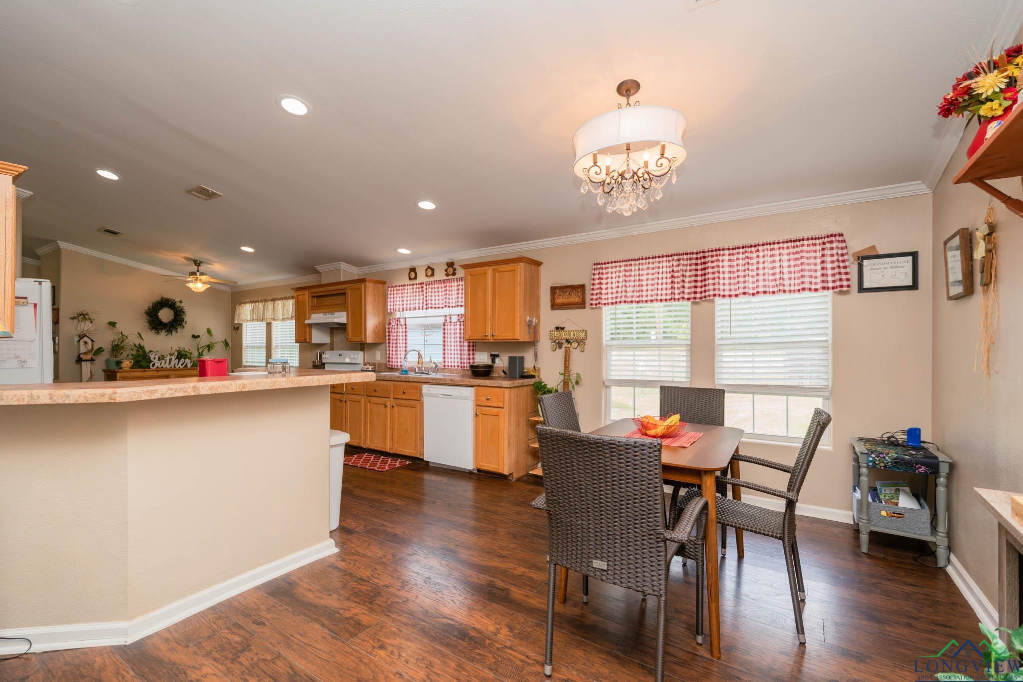 101 Pepper Circle, Diana, Texas image 19