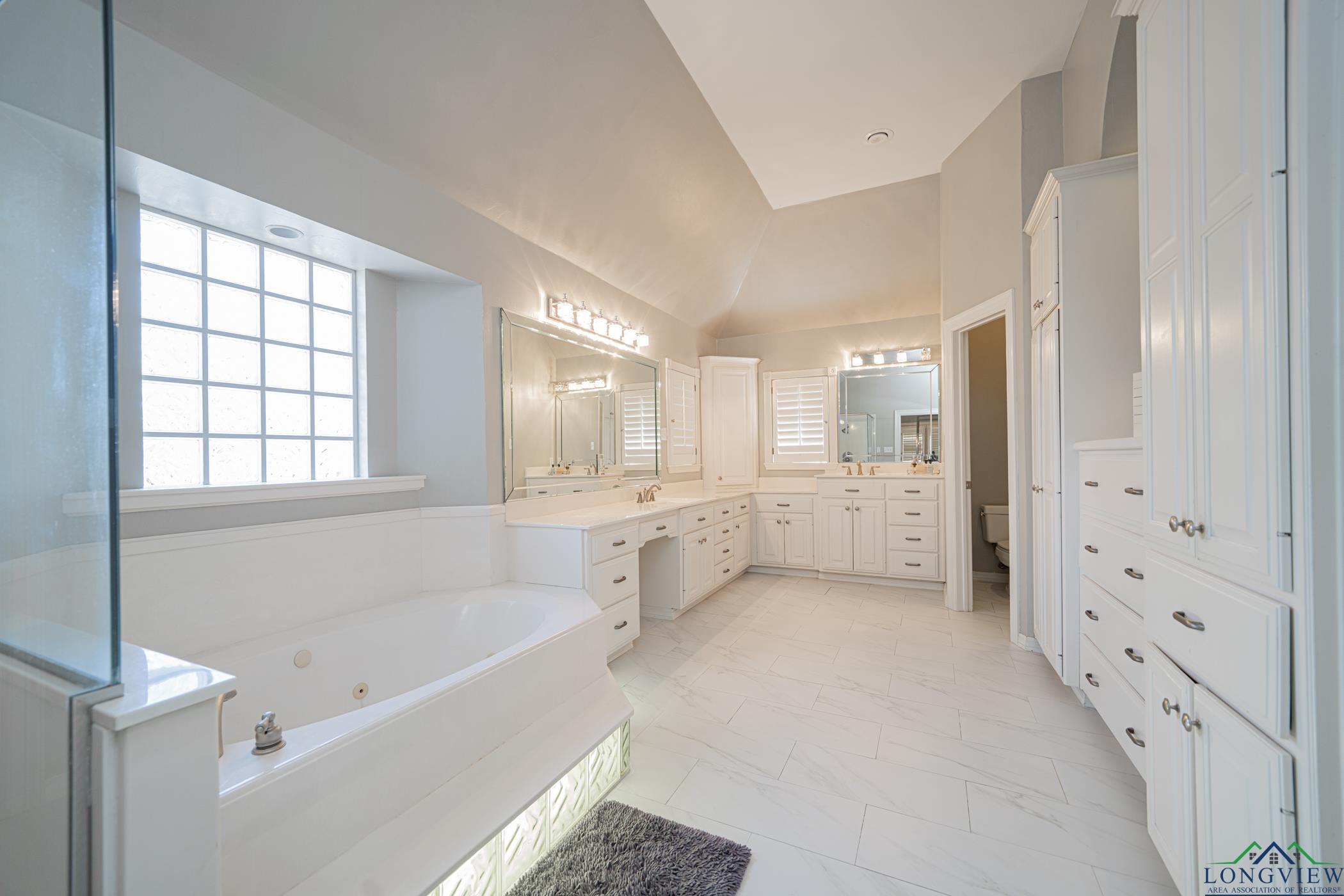 1214 Lesley Ln, Longview, Texas image 27