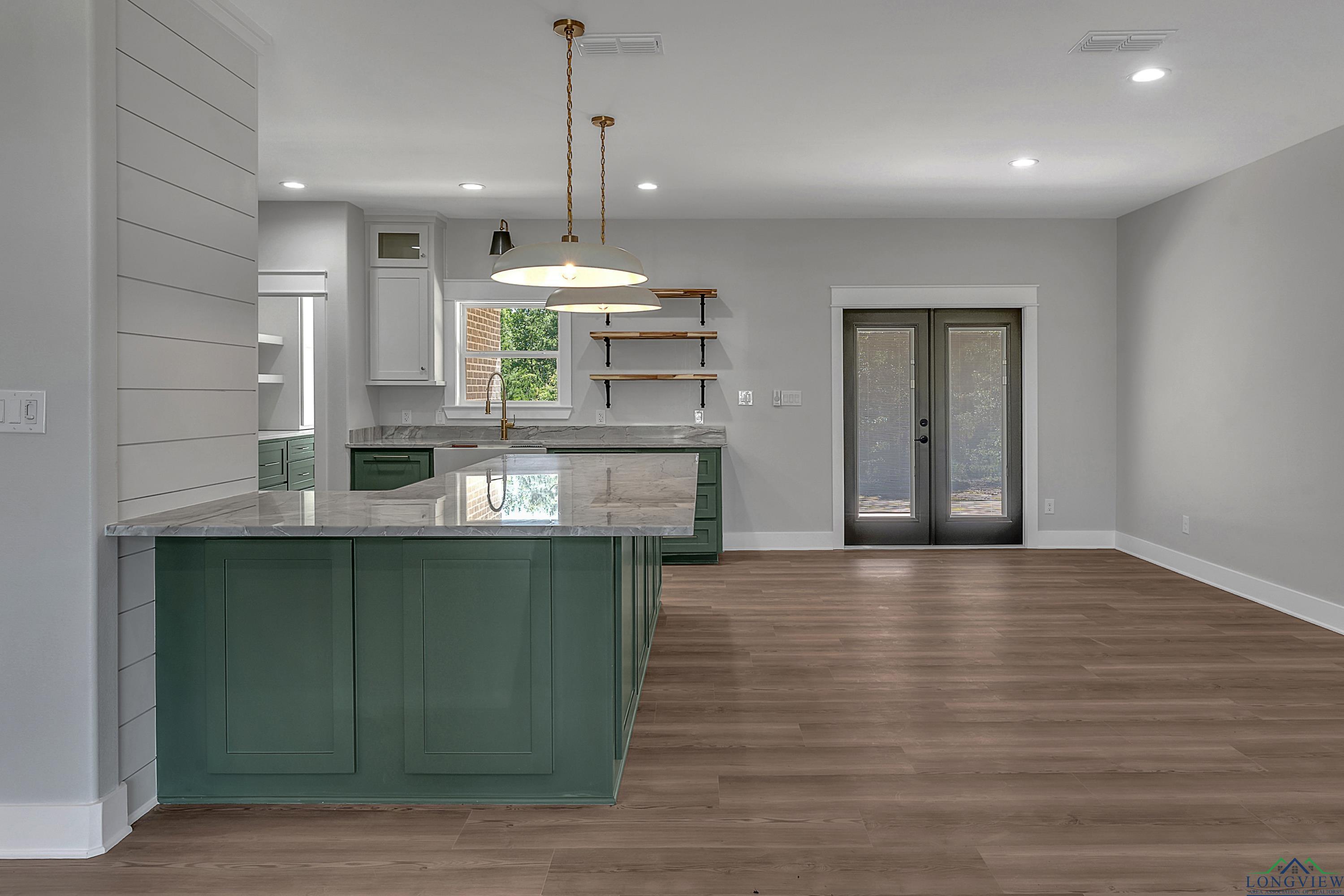 125 Cr 387d, Henderson, Texas image 14
