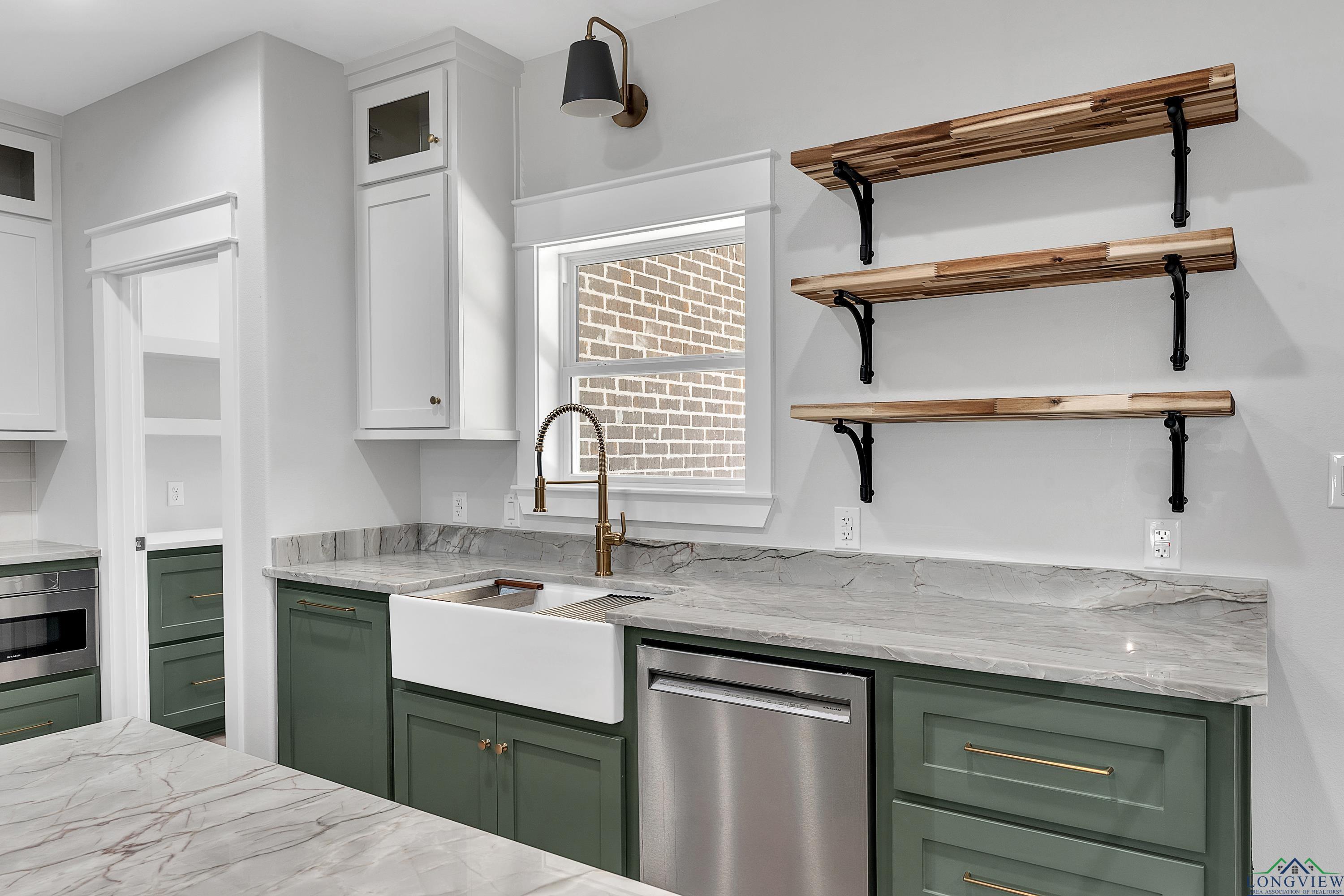 125 Cr 387d, Henderson, Texas image 18