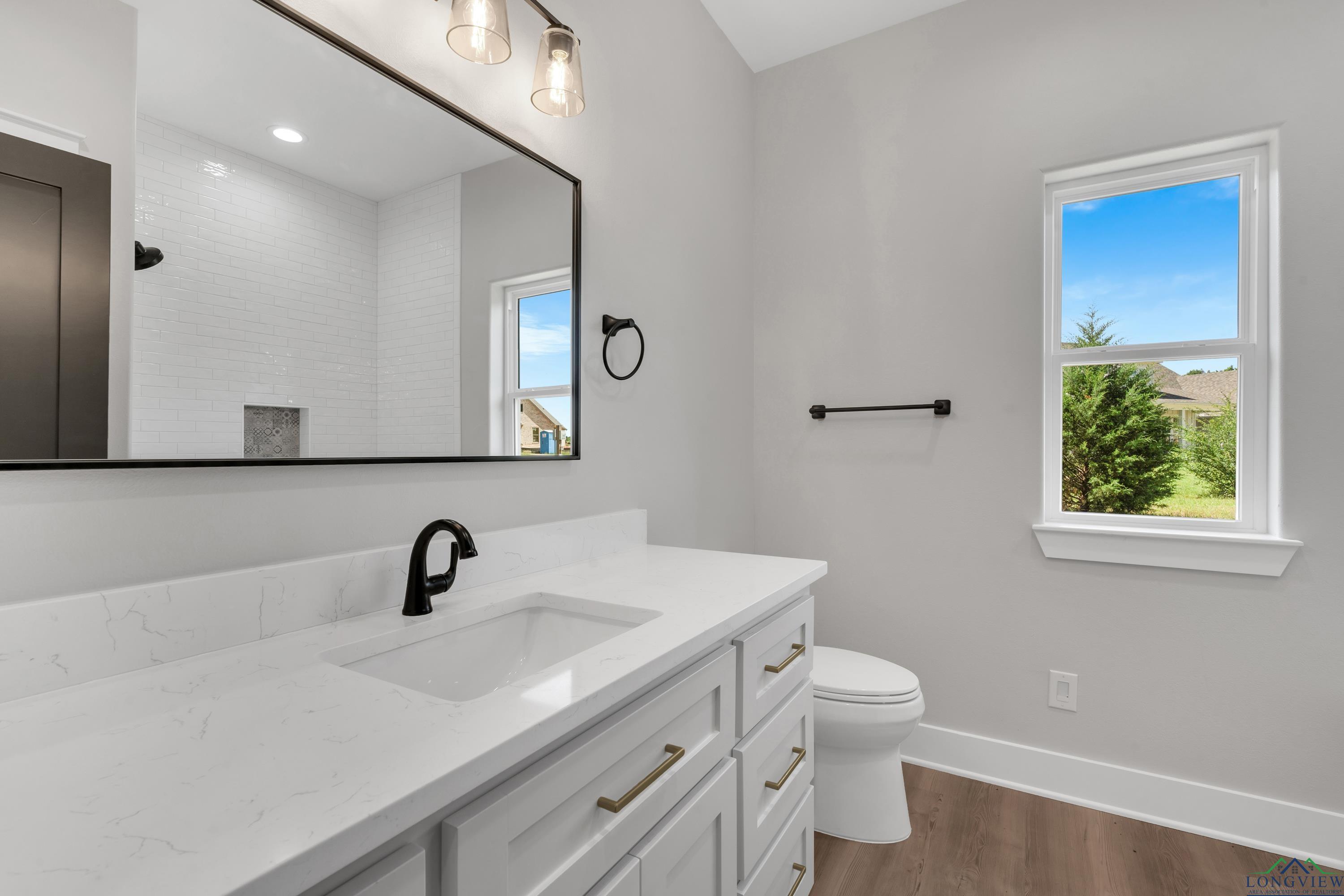125 Cr 387d, Henderson, Texas image 27