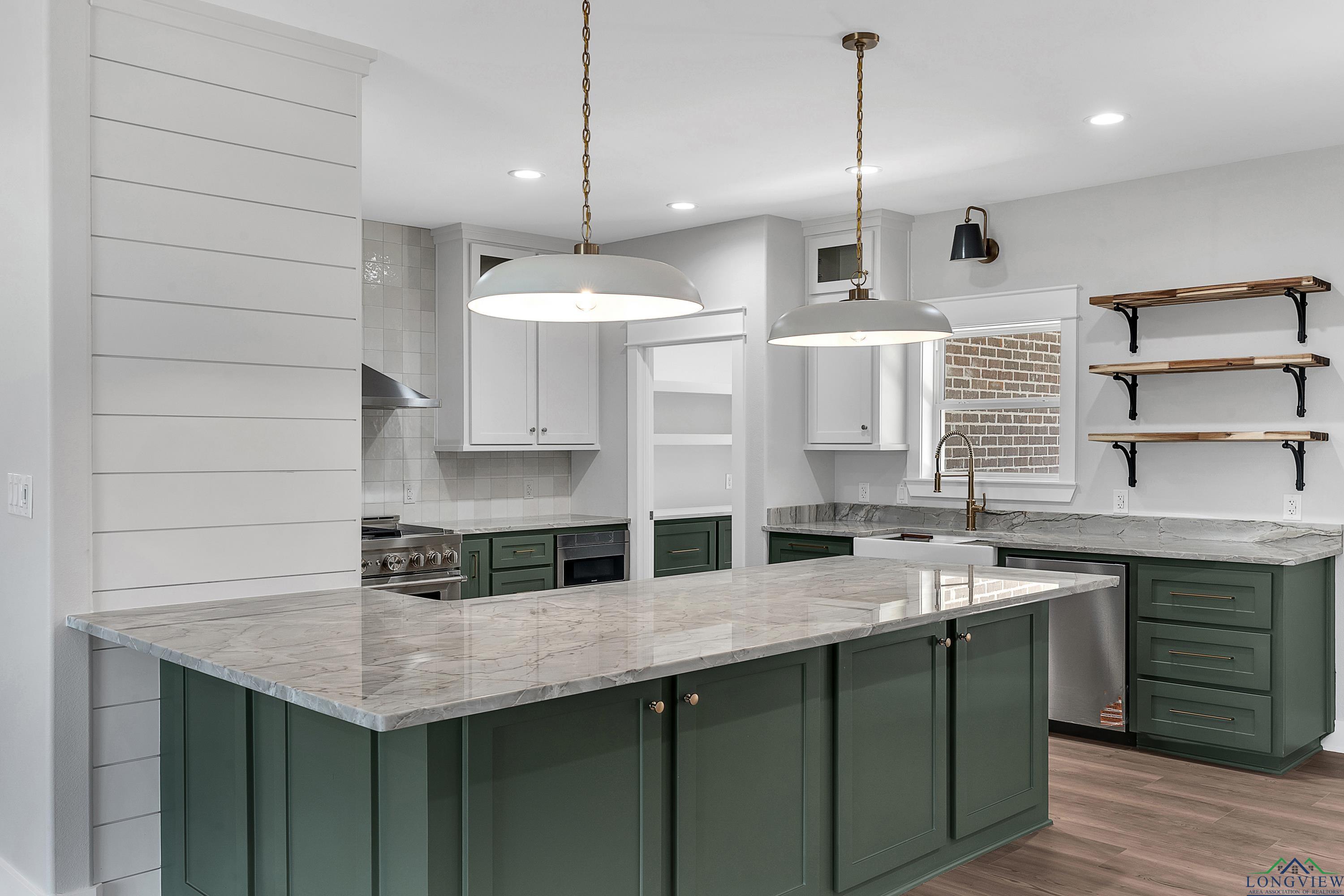 125 Cr 387d, Henderson, Texas image 15