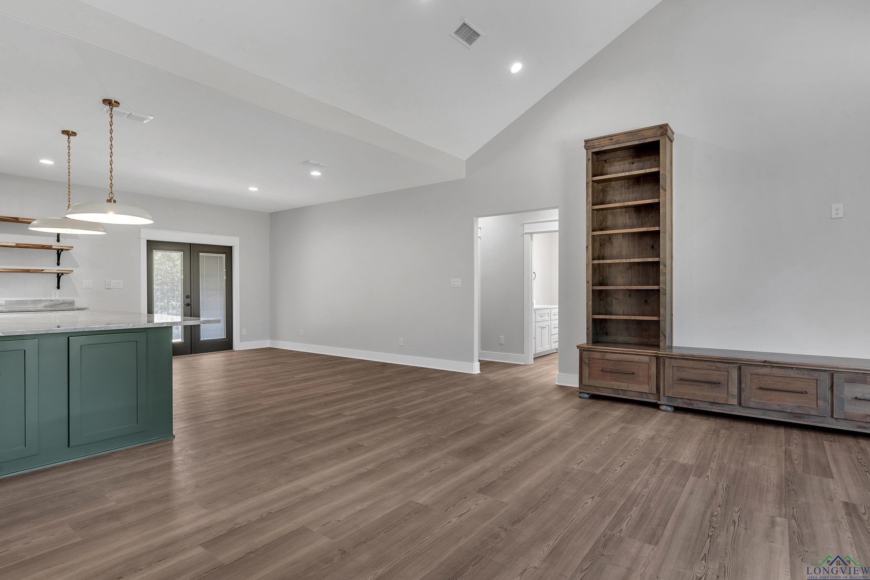 125 Cr 387d, Henderson, Texas image 13