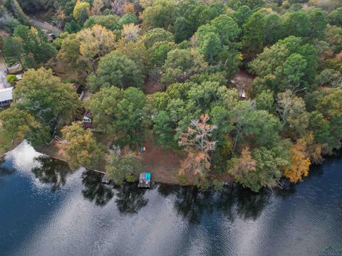 A home in Gilmer