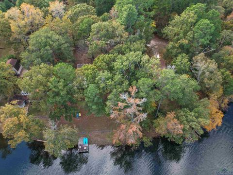 A home in Gilmer