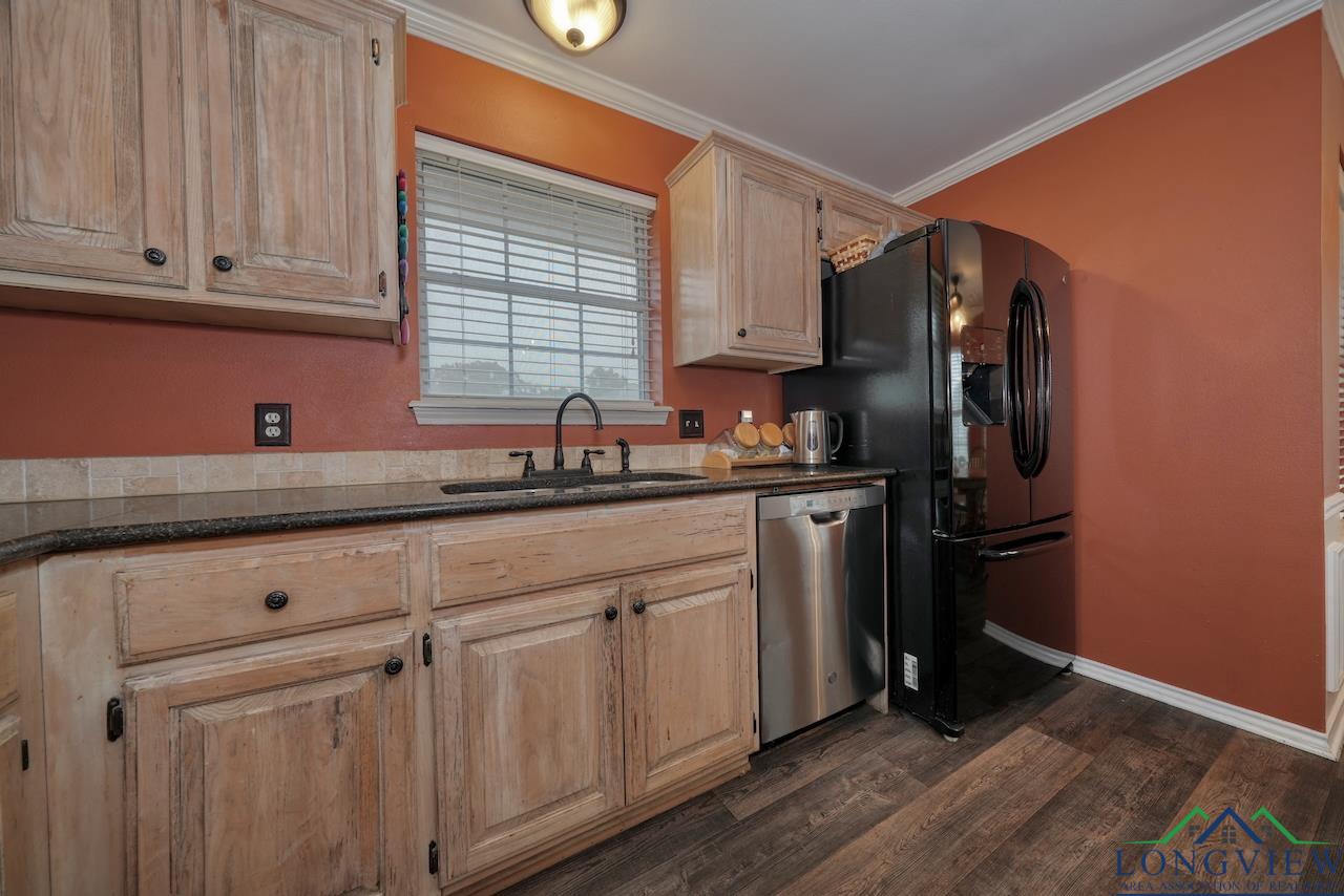 846 Edgewood Circle, Lindale, Texas image 15
