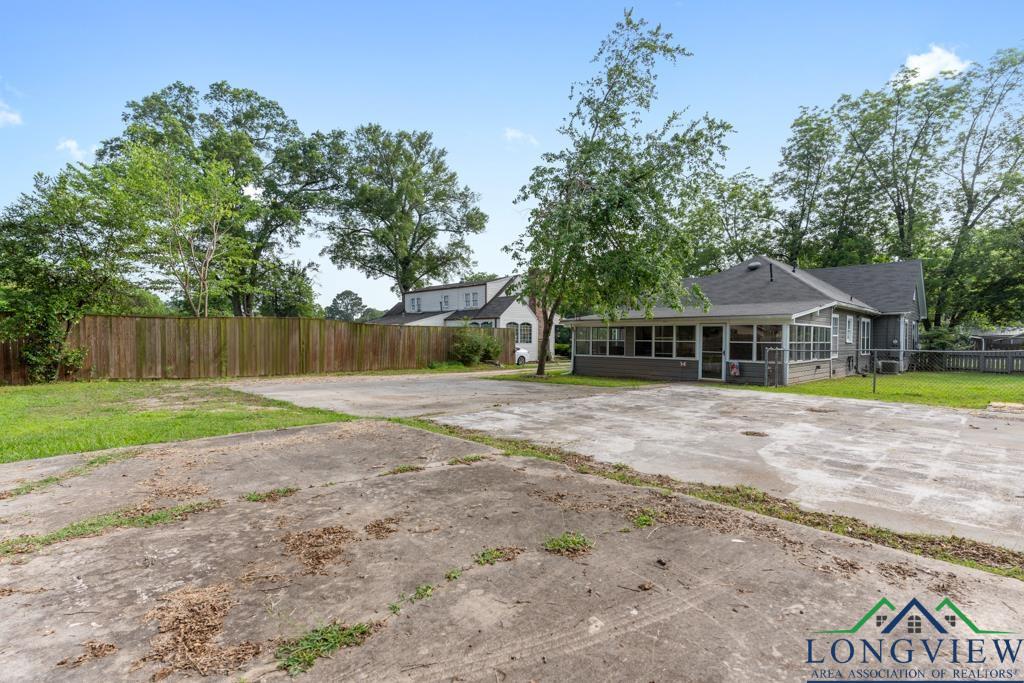 506 Lafayette St, Pittsburg, Texas image 36