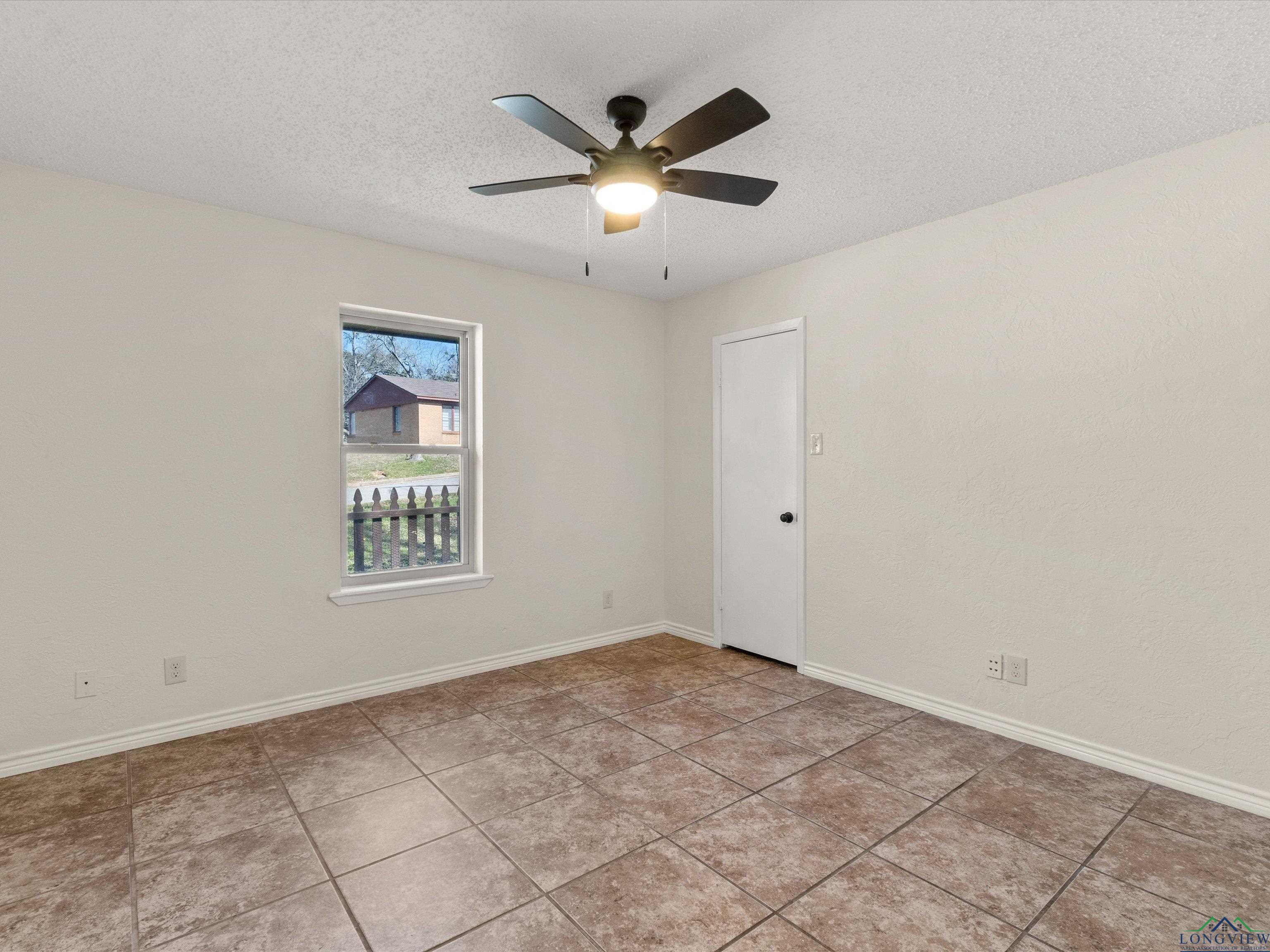 901 N Skyview Dr #13, Gilmer, Texas image 11