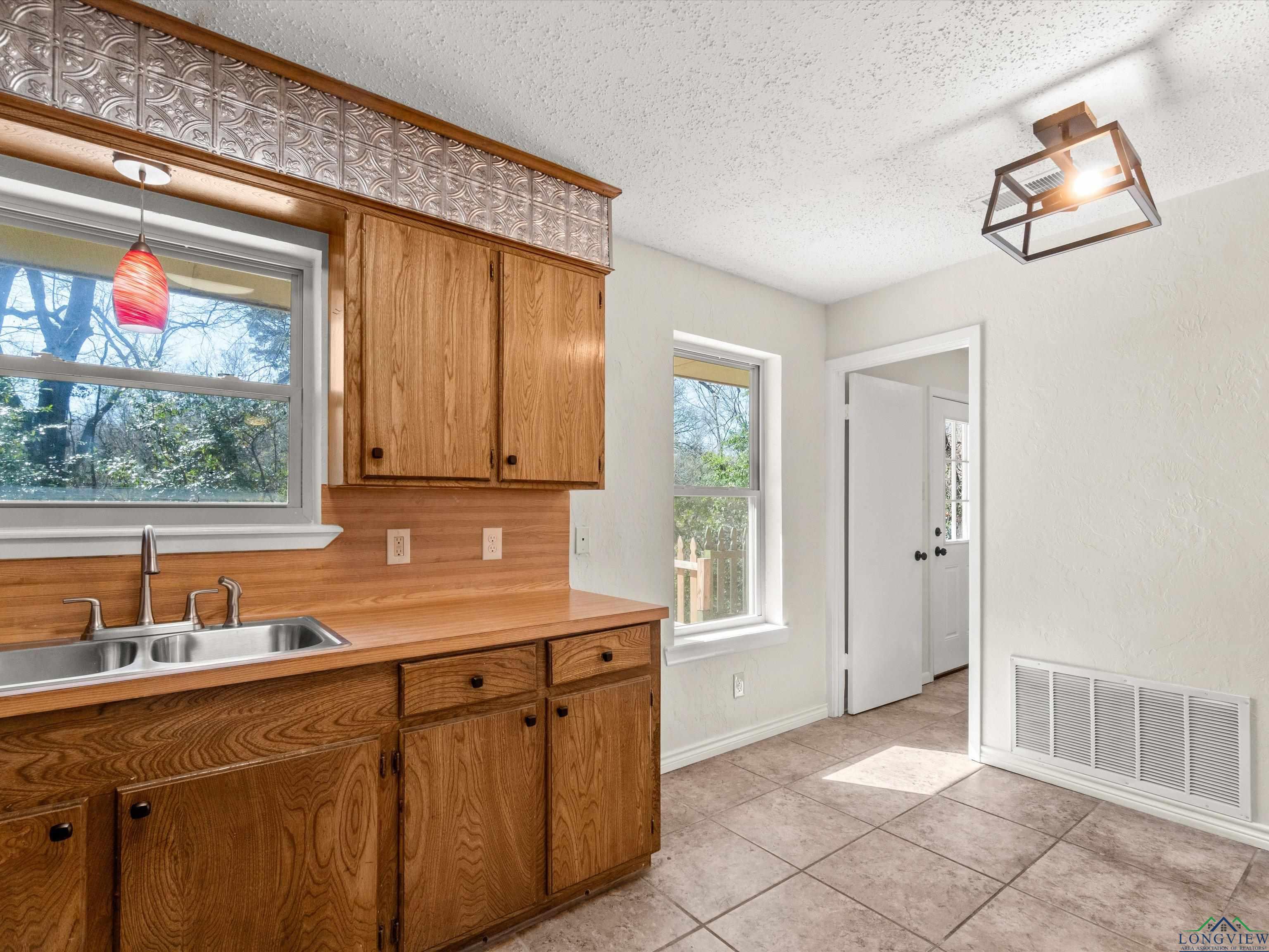 901 N Skyview Dr #13, Gilmer, Texas image 10