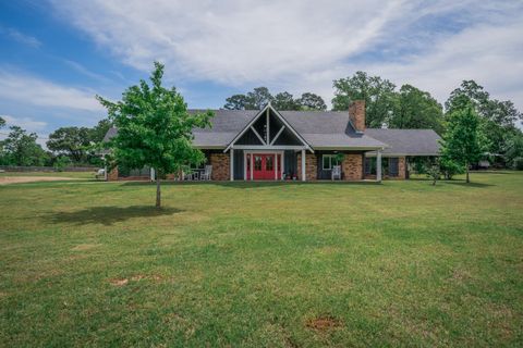 Homes For Sale - 2285 Lansing Switch Rd<br/> Longview, TX 75602