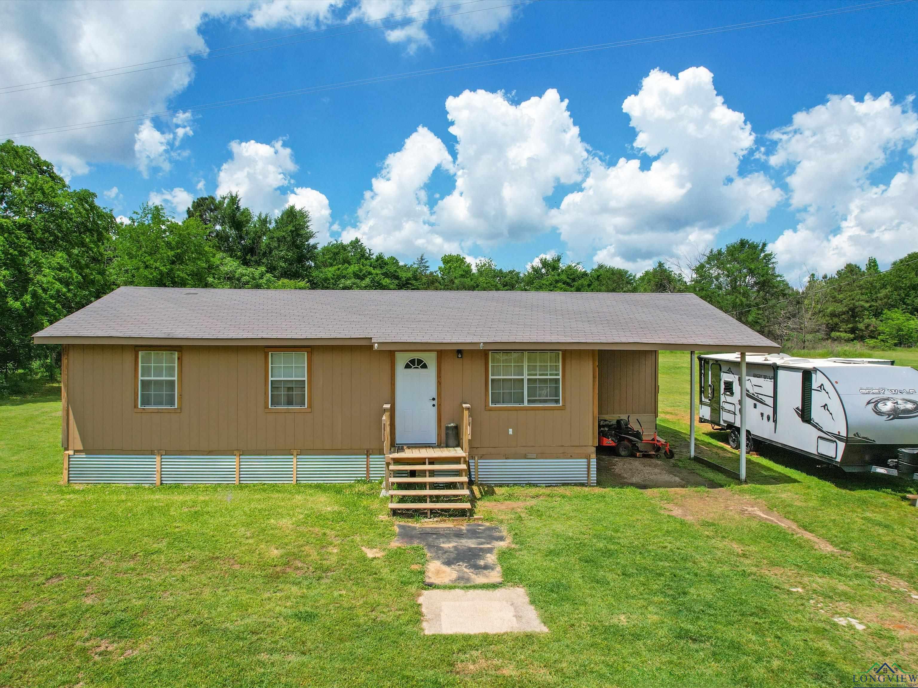1814 Red Maple Rd, Big Sandy, Texas image 1