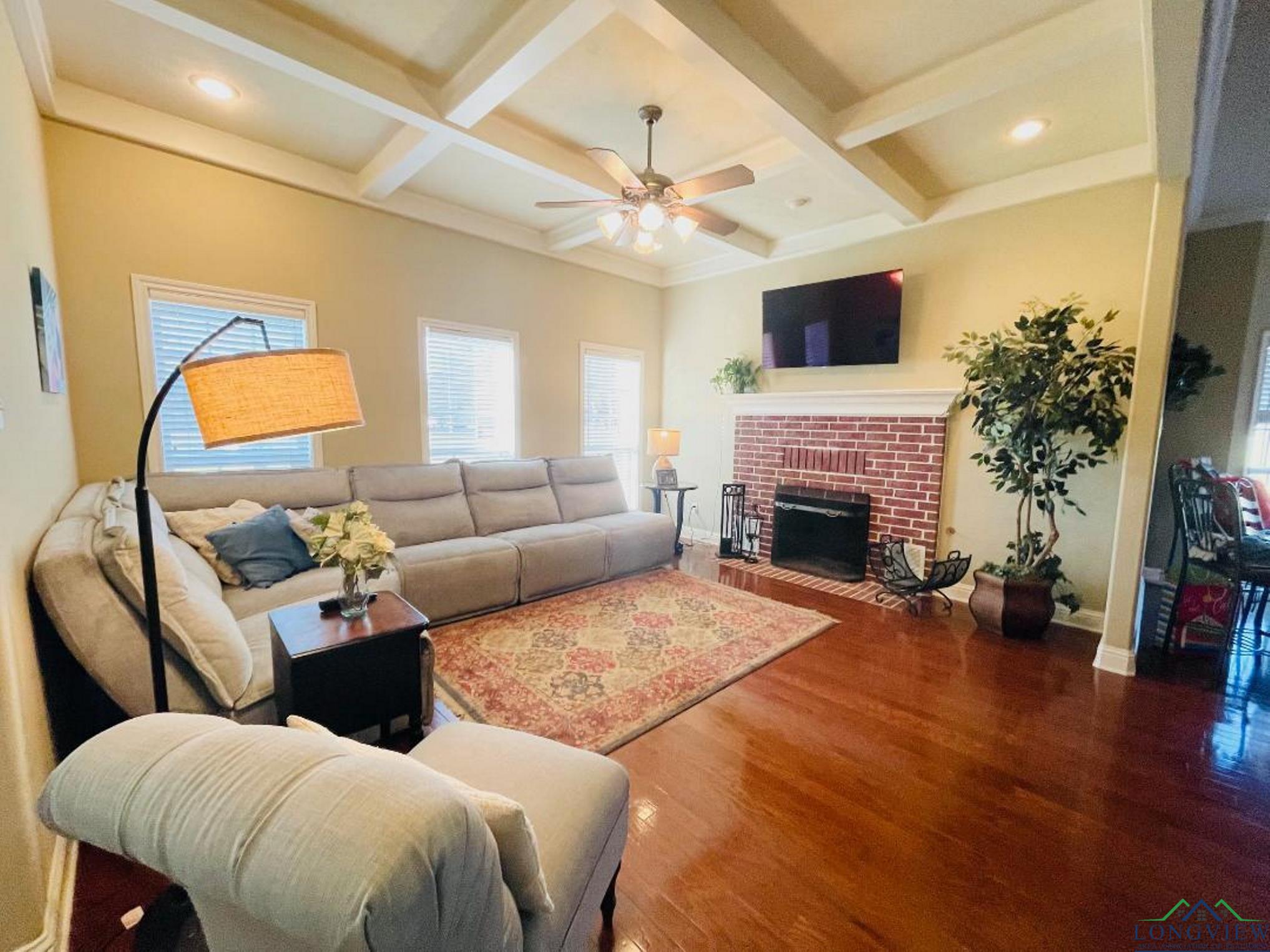 1928 Eastwood Dr, Henderson, Texas image 9