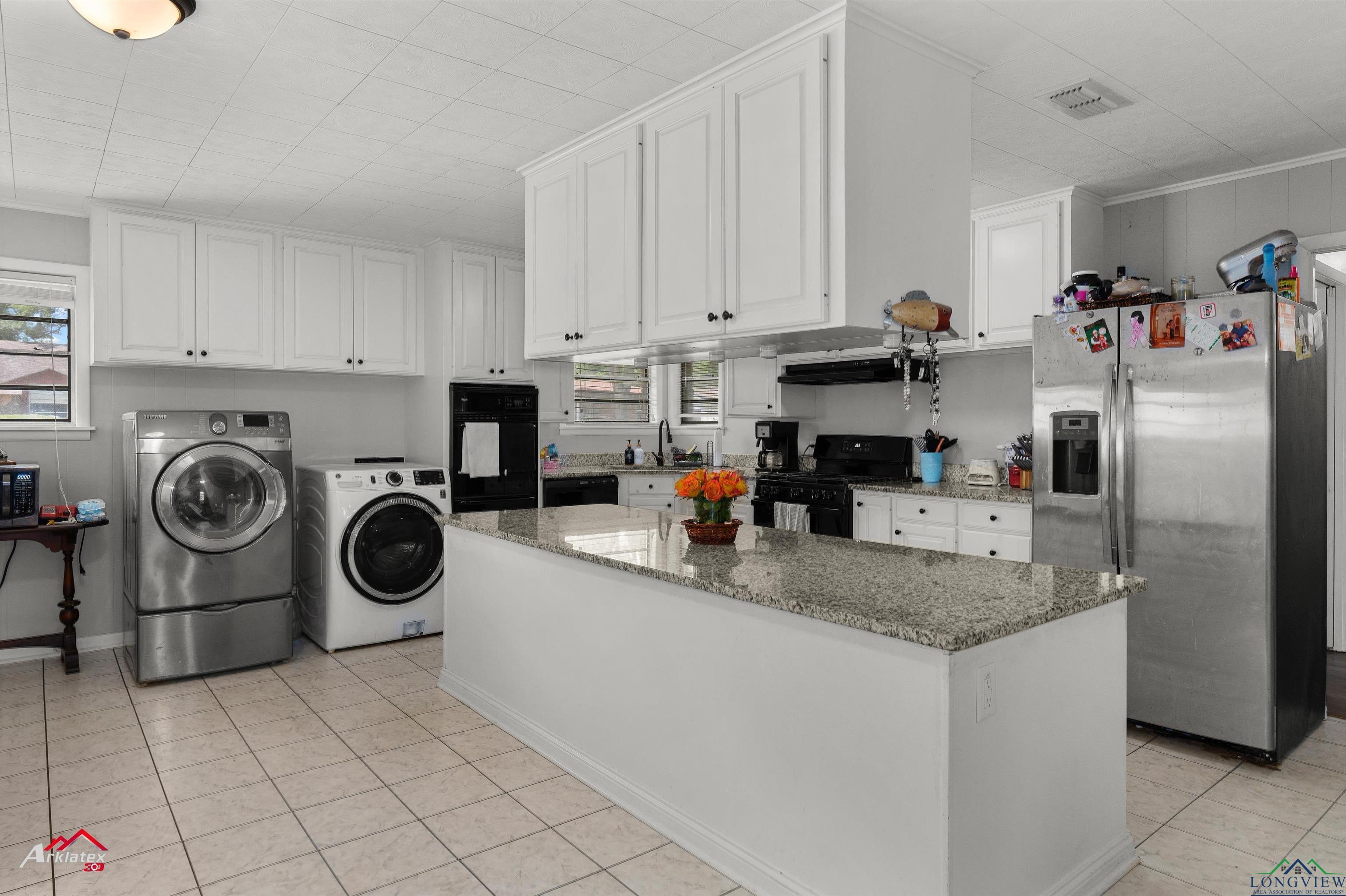 1127 Lynnwood Dr, Carthage, Texas image 11