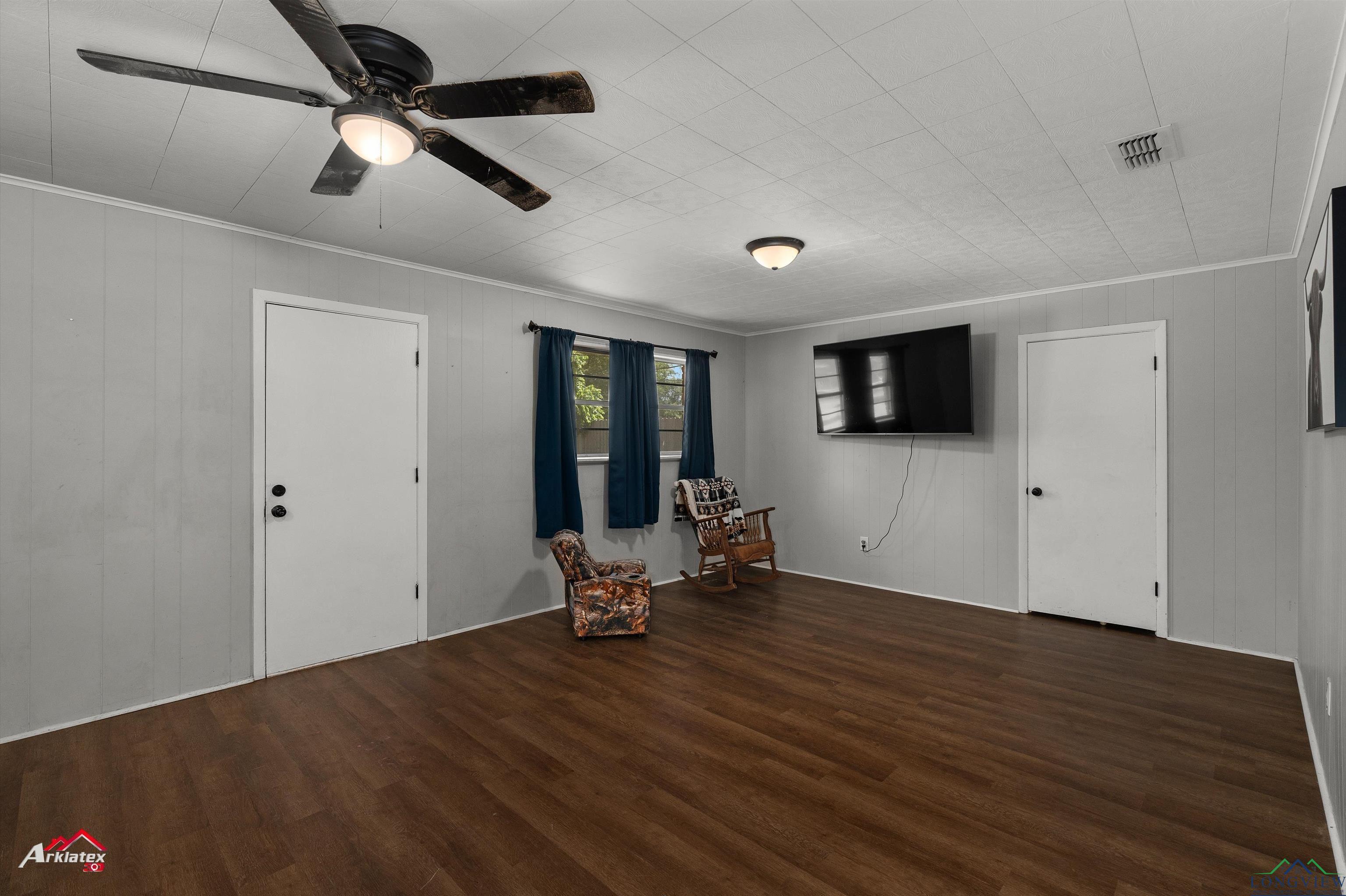 1127 Lynnwood Dr, Carthage, Texas image 6